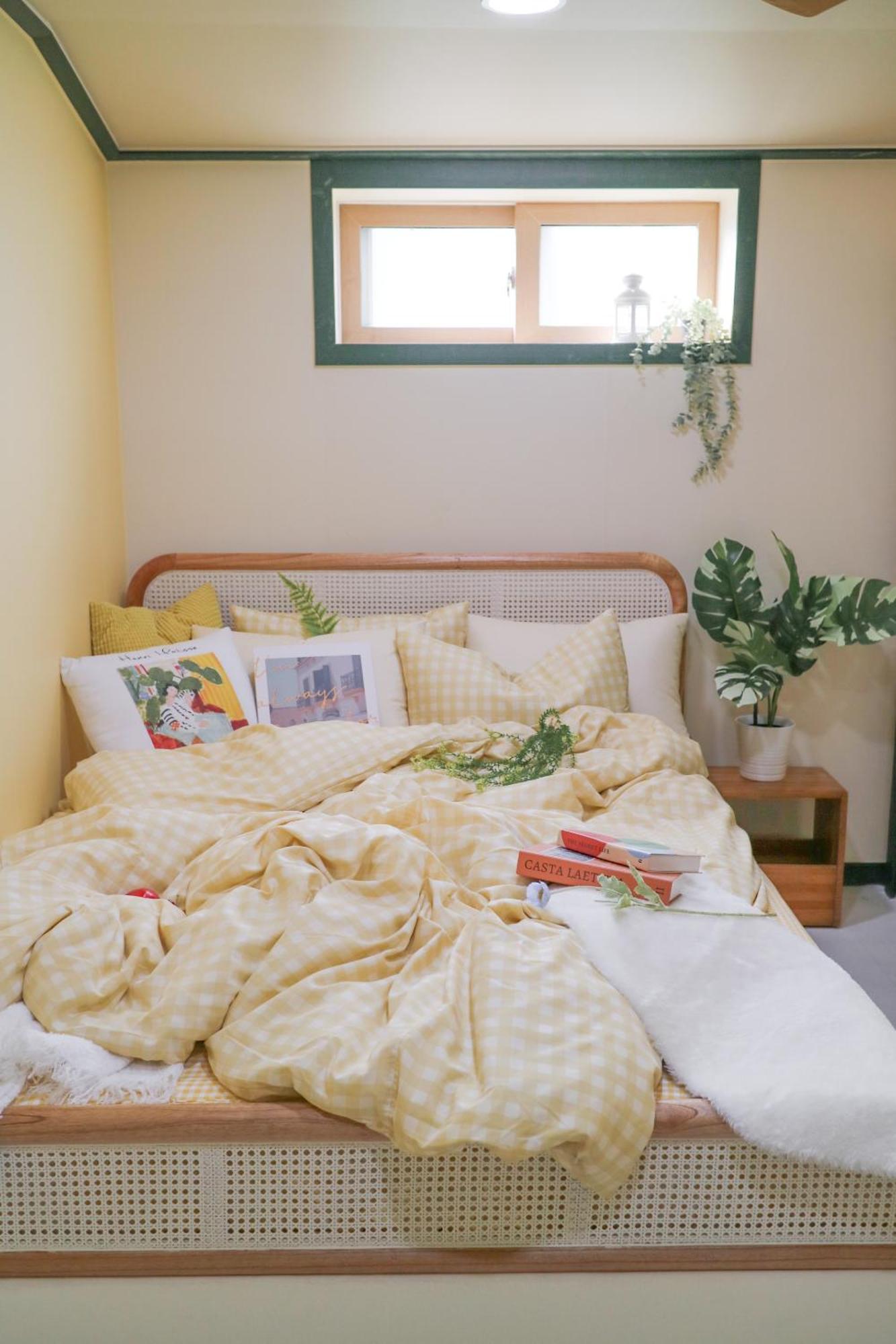 Romantic Rooftop House Apartment