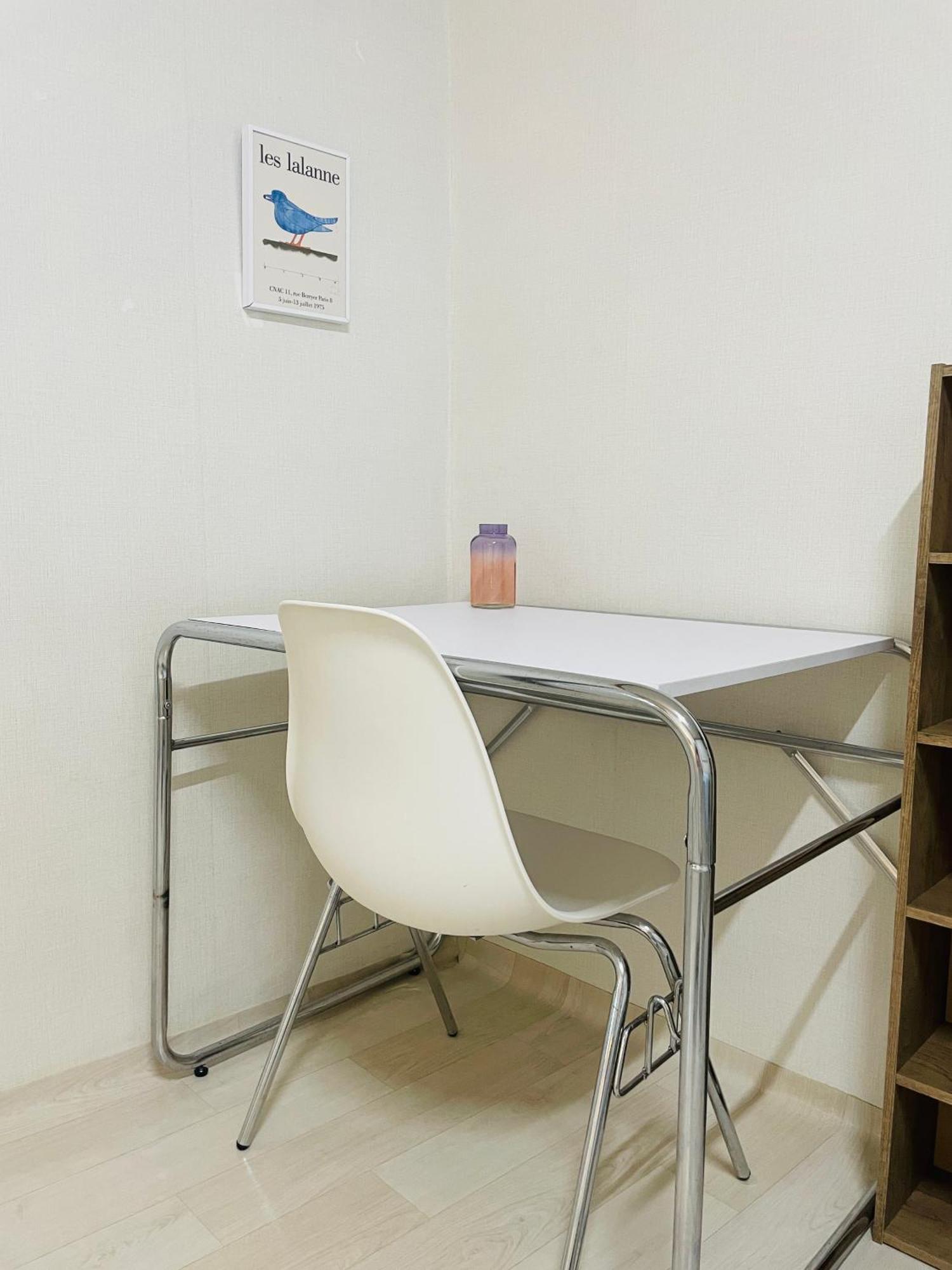 Apartment Two Bedroom With Living In Sinchon