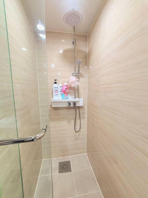 Double-decker Pentry-structured House 6min Walk From Suyu St Apartment Seoul
