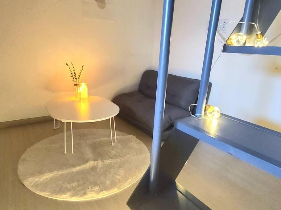Double-decker Pentry-structured House 6min Walk From Suyu St Apartment