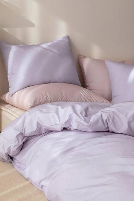 Long-term Hongik 5-minute Women-only Guesthouse, Aura Space, And Long-term Discount Business Trip Wifi Yeonnam Mangwon Hapjeong Hongik Street Guest house *