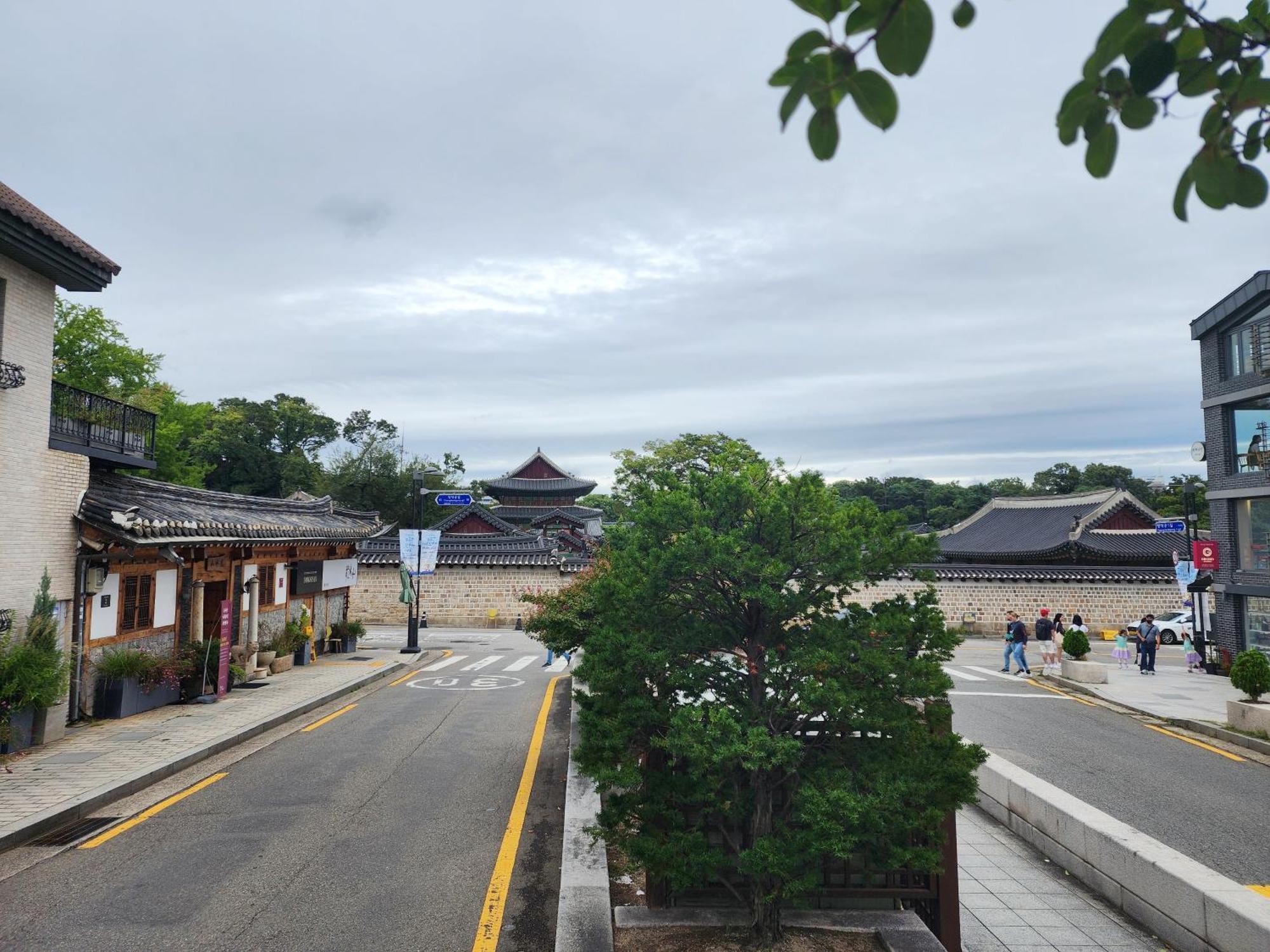 Gyedong Byeolchae, Bukchon Hanok Village & Namsan Tower View Warm Morning Sunshine Tranquil Rest Apartamento *