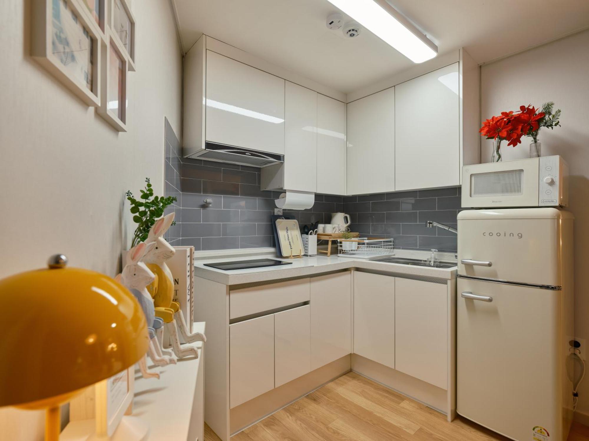 Apartment The Moment,hongdae *