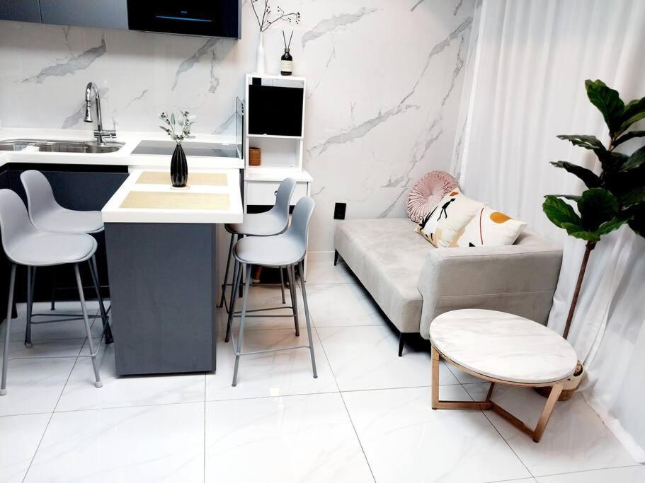 Urban Hongdae Apartment *