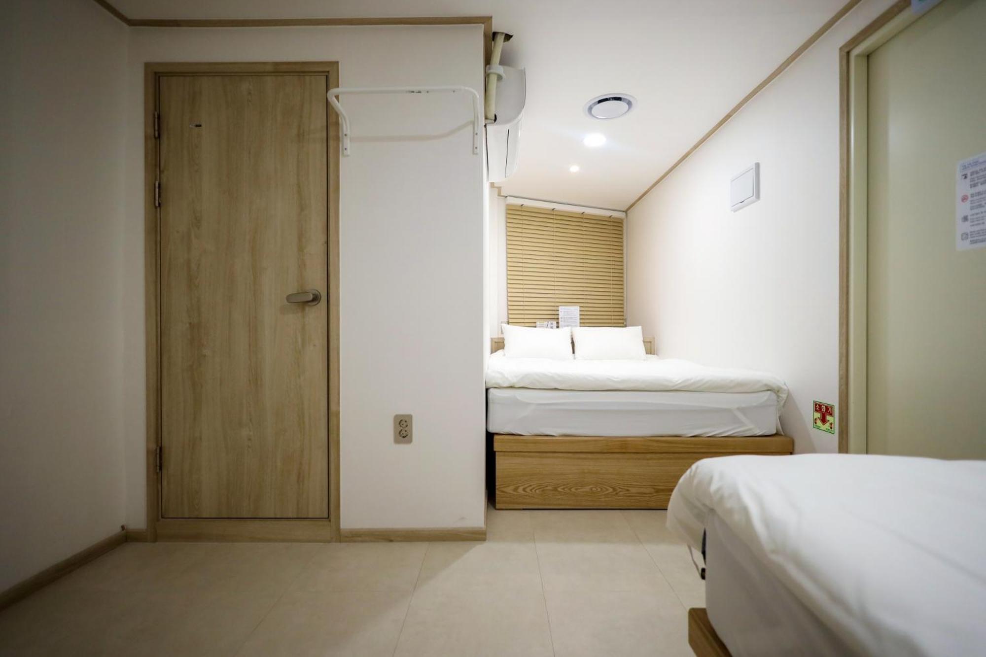 Manso In Ddp Hostel