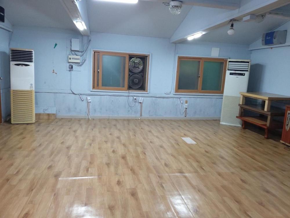 Wolbyeok Town Guest house *