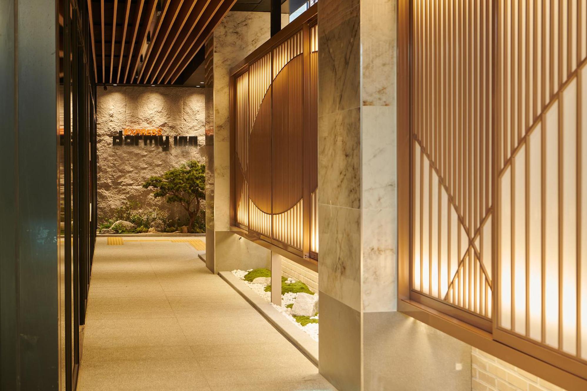 Dormy Express Insadong Hotel 3*