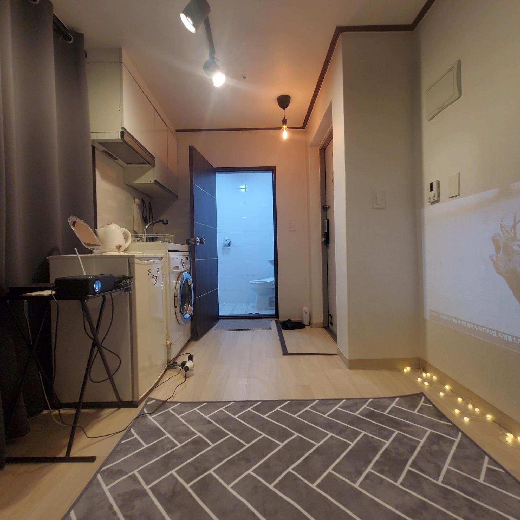 Apartment Seoul Rental Apartment Fully Furnished #Bunker Apt, Near Miasageori Subway Station Line 4 *