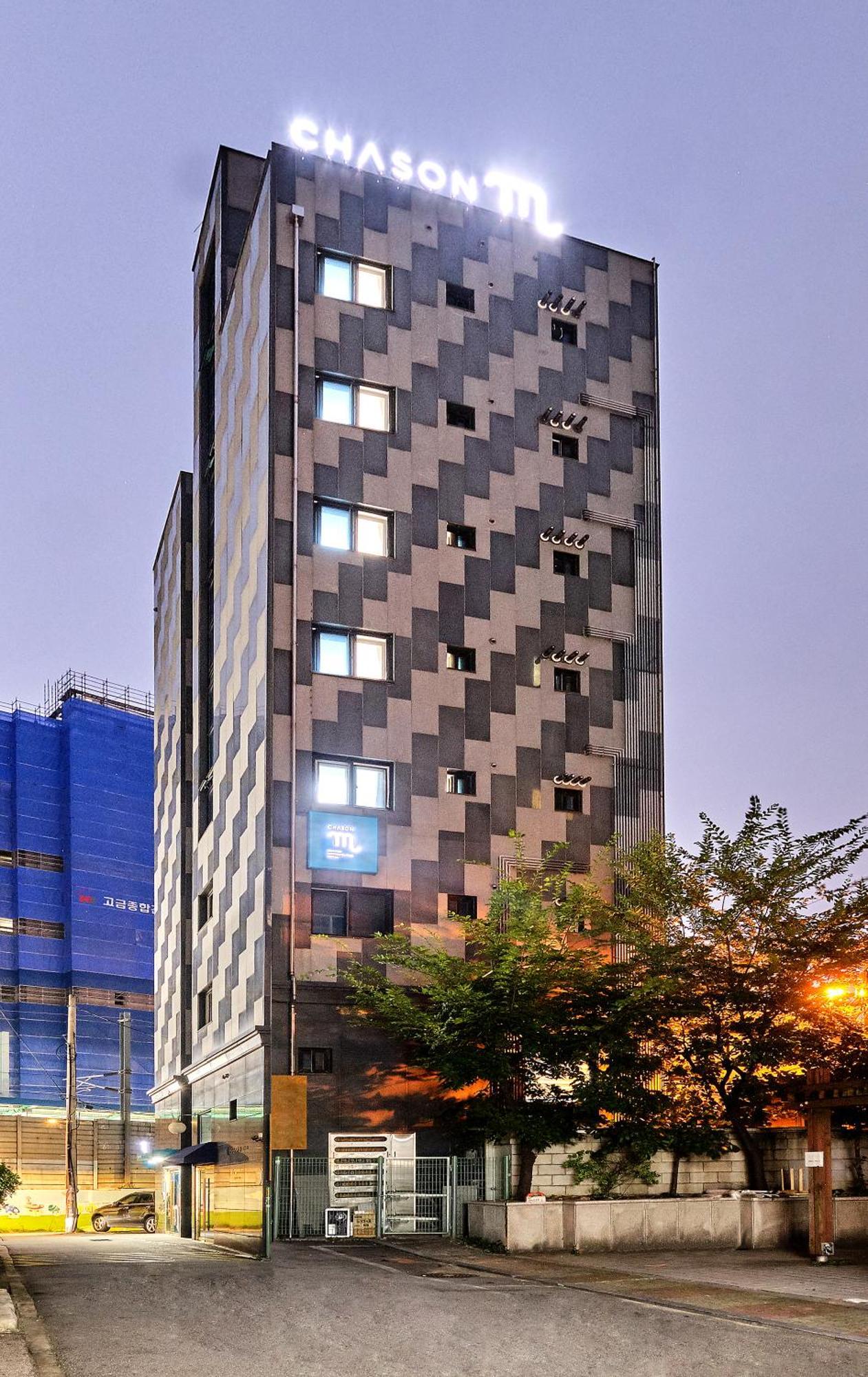 Chason M Dongdaemun