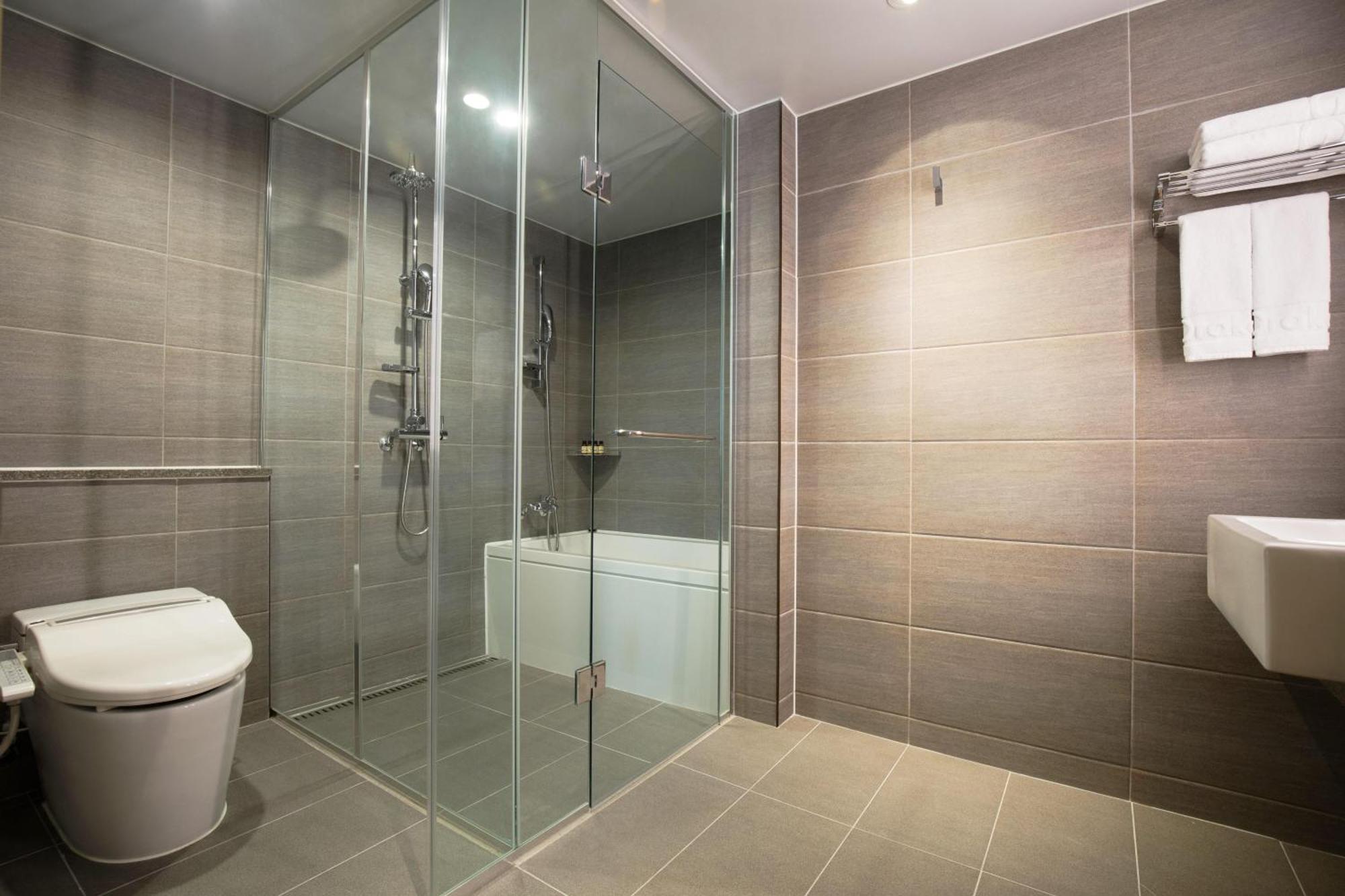 Orakai Cheonggyesan Hotel, Bw Premier Collection Hotel