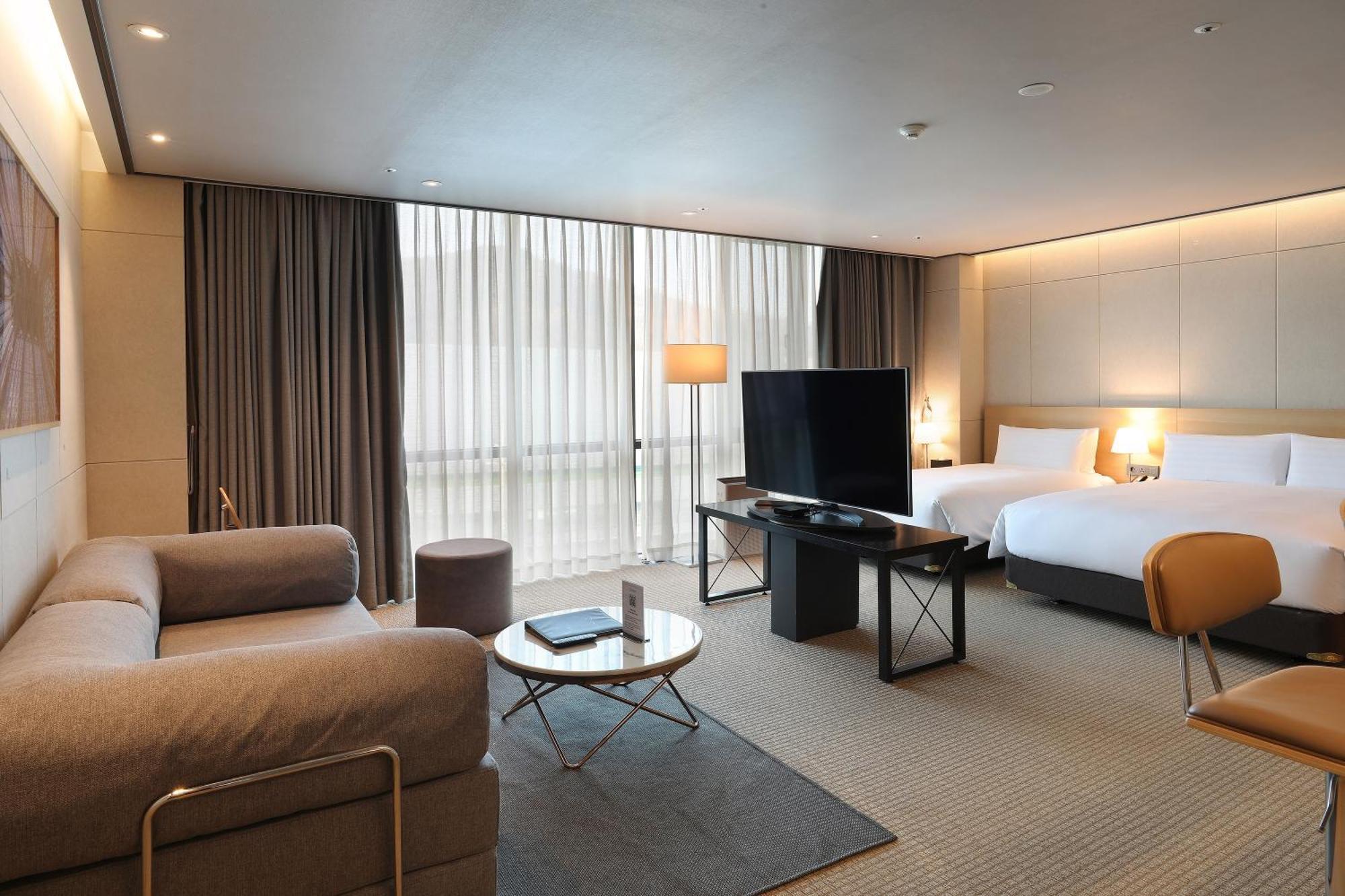 Hotel Orakai Cheonggyesan Hotel, Bw Premier Collection