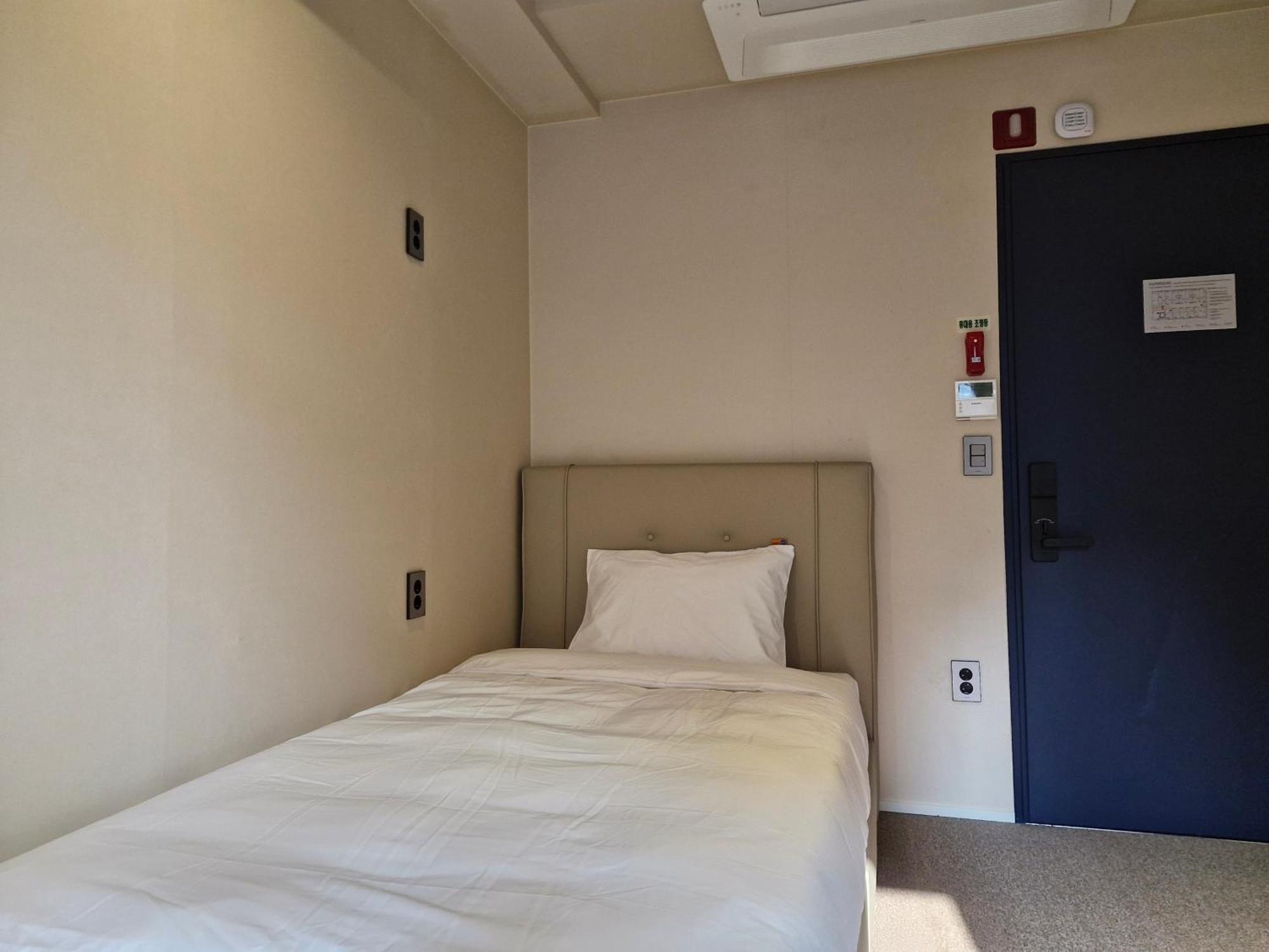 Bluedot Poshtel * Seoul