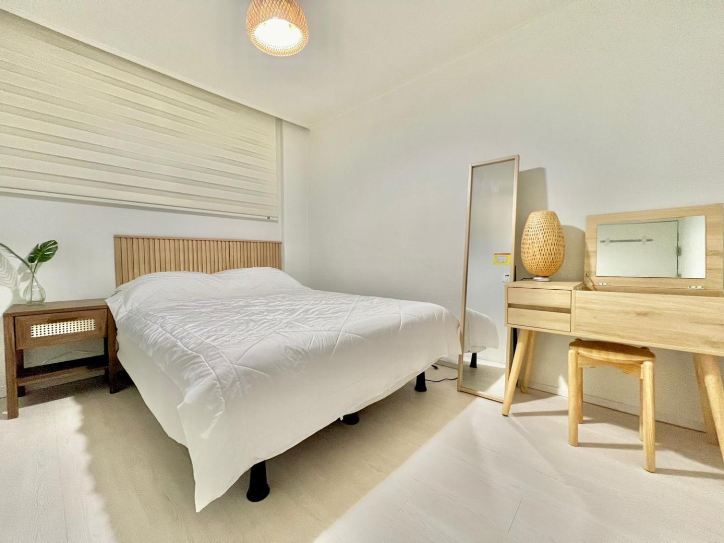 Hyehwa Station 10 Minutes Walk 3 2 Bathrooms 6 People Villa Seoul