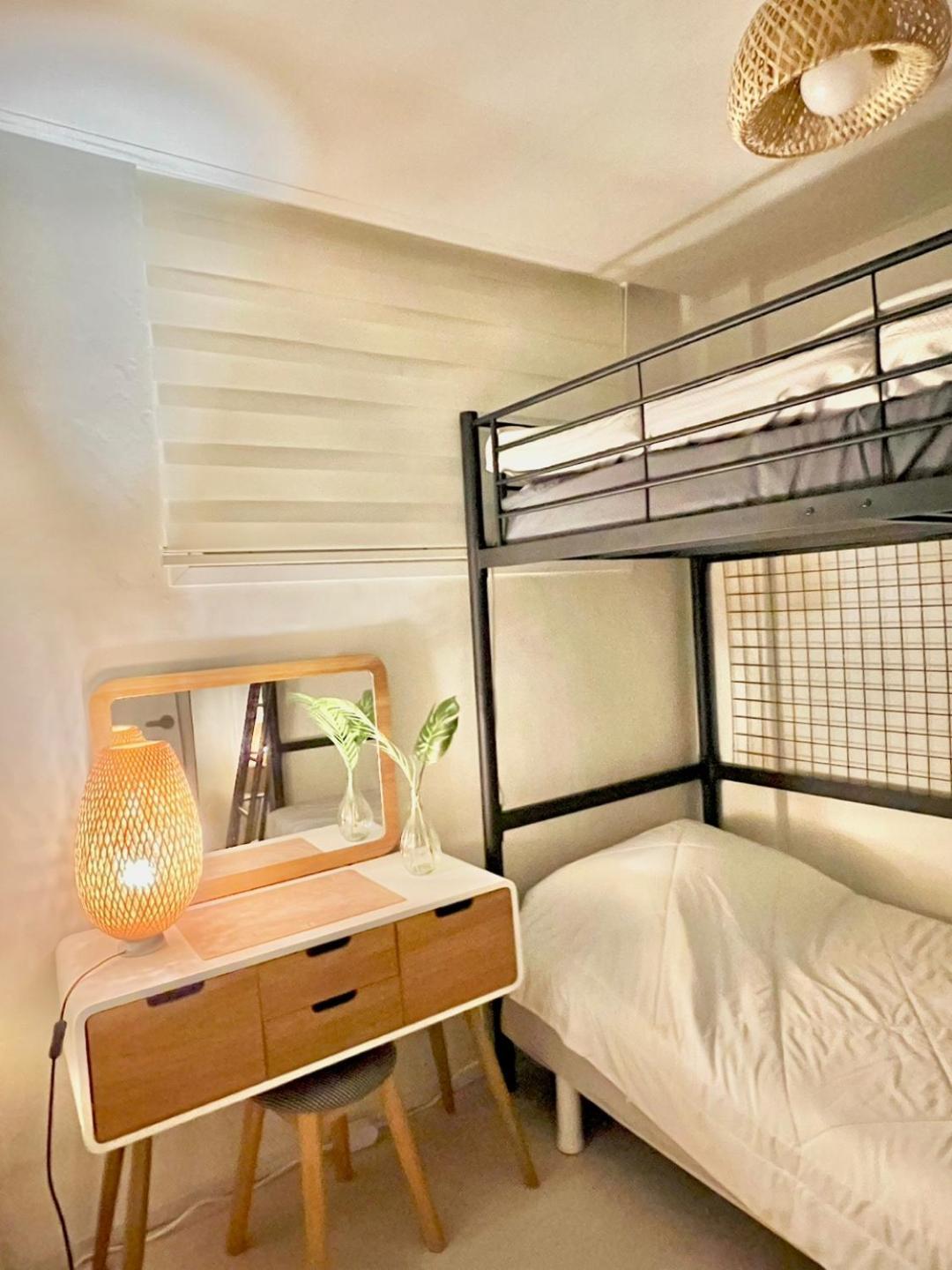 Hyehwa Station 10 Minutes Walk 3 2 Bathrooms 6 People * Seoul
