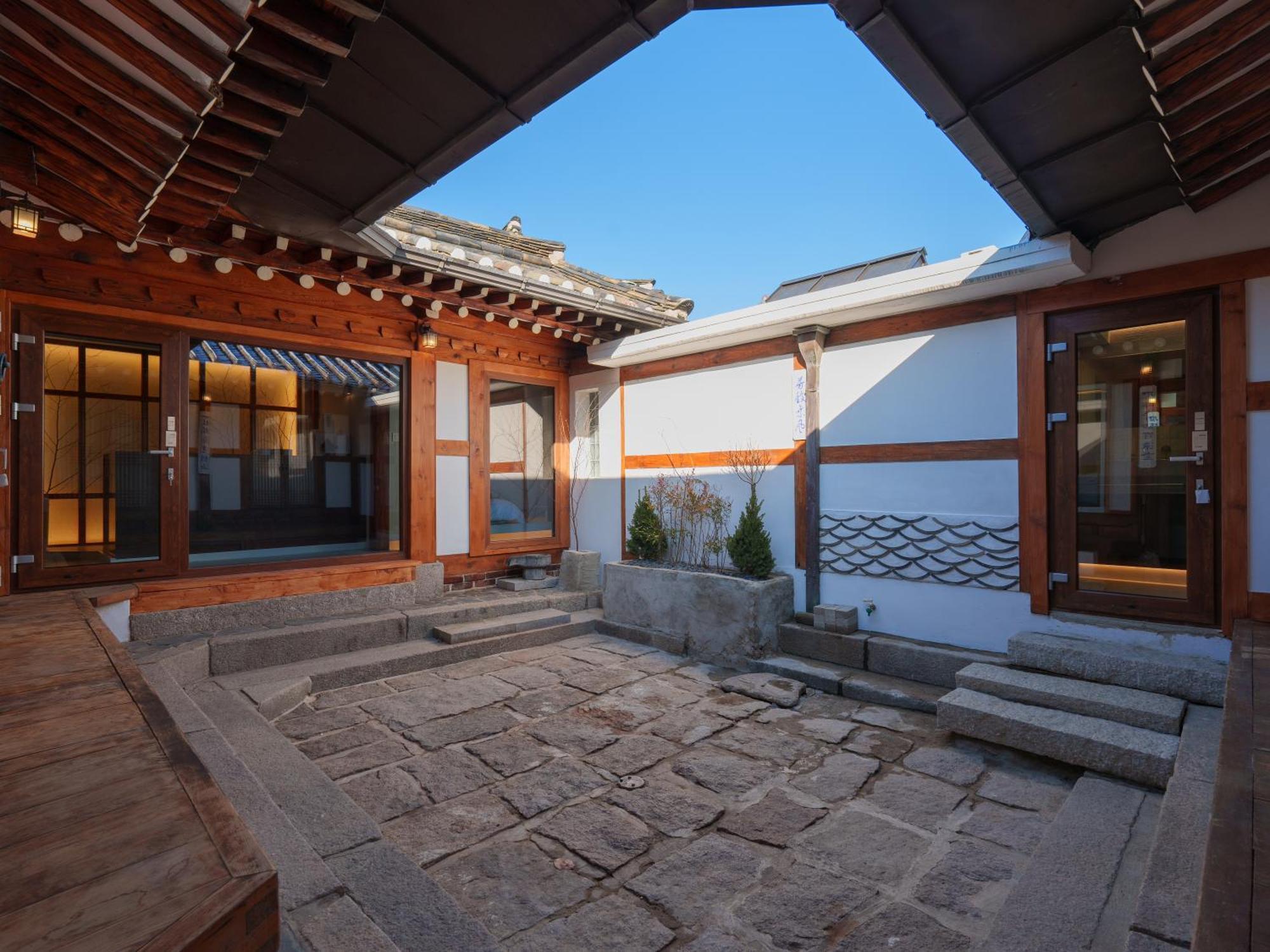 Bukchon Hanok - 'yul Jae' The Access Code Is Sent By Message Apartment