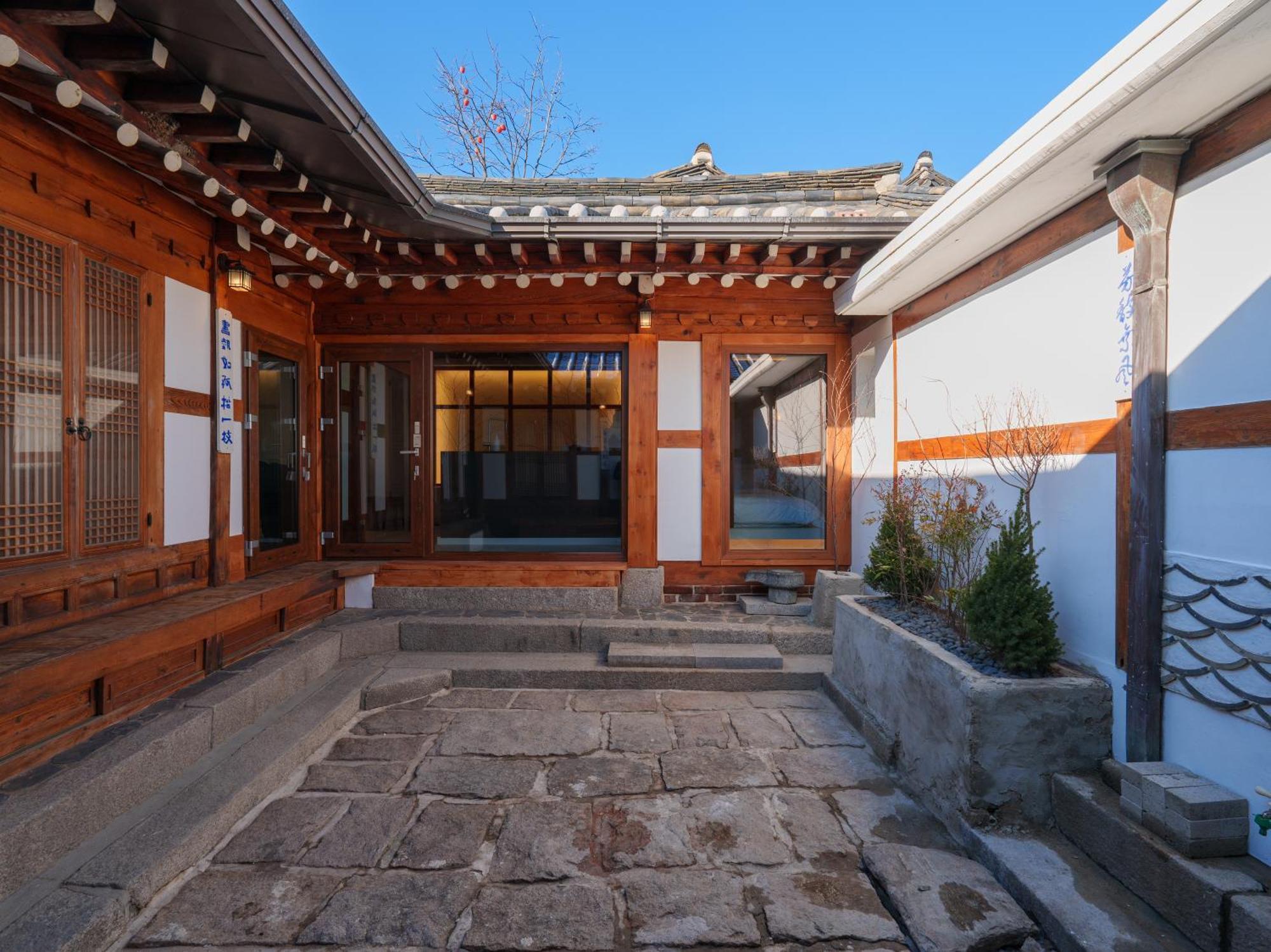 Bukchon Hanok - 'yul Jae' The Access Code Is Sent By Message Apartment