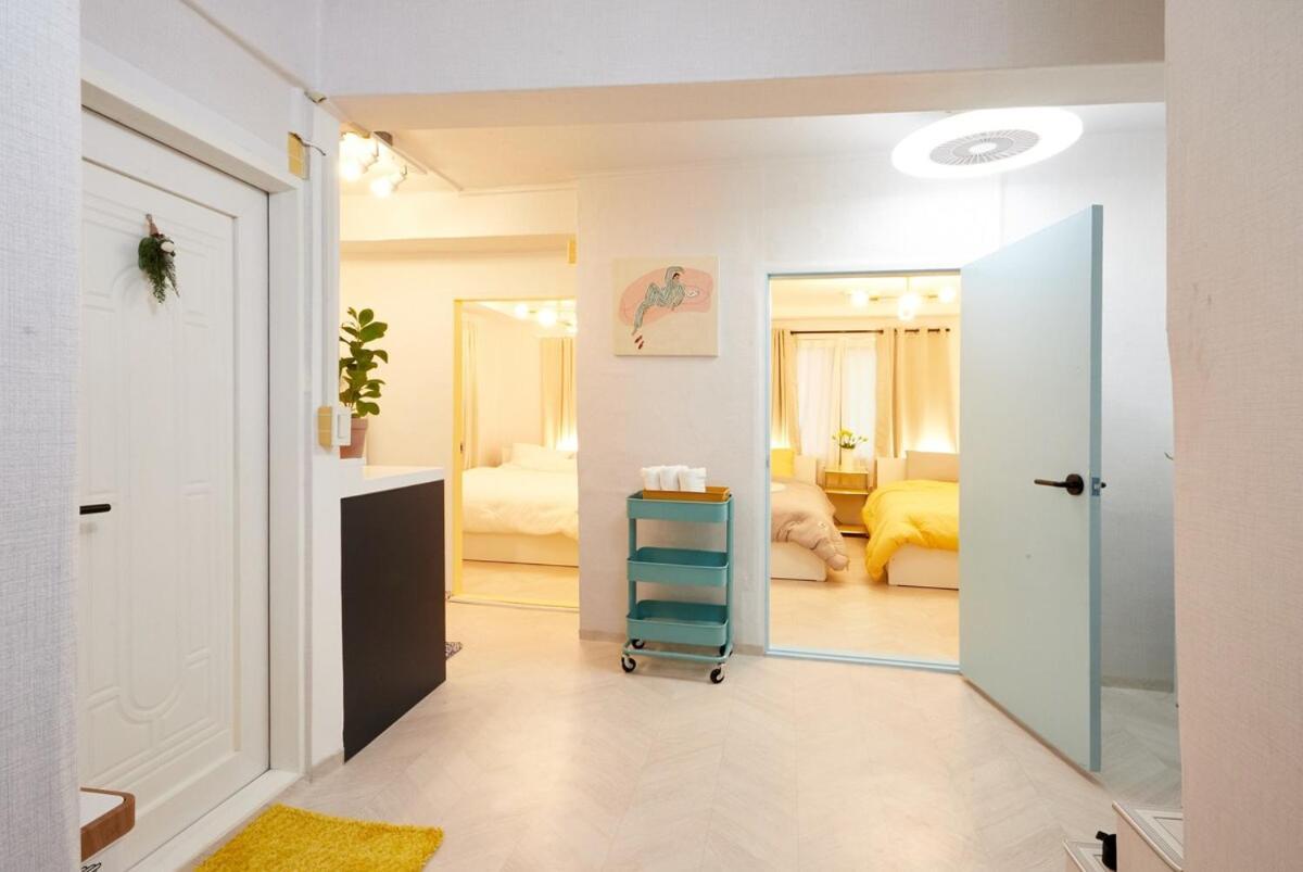 Zero Water During The Open Event Hongdae 10 Minutes Hapjeong 10 Minutes Gongdeok Airport Railroad 5 Minutes Gyeongui Line Forest Road 1 Minutes Holiday home *