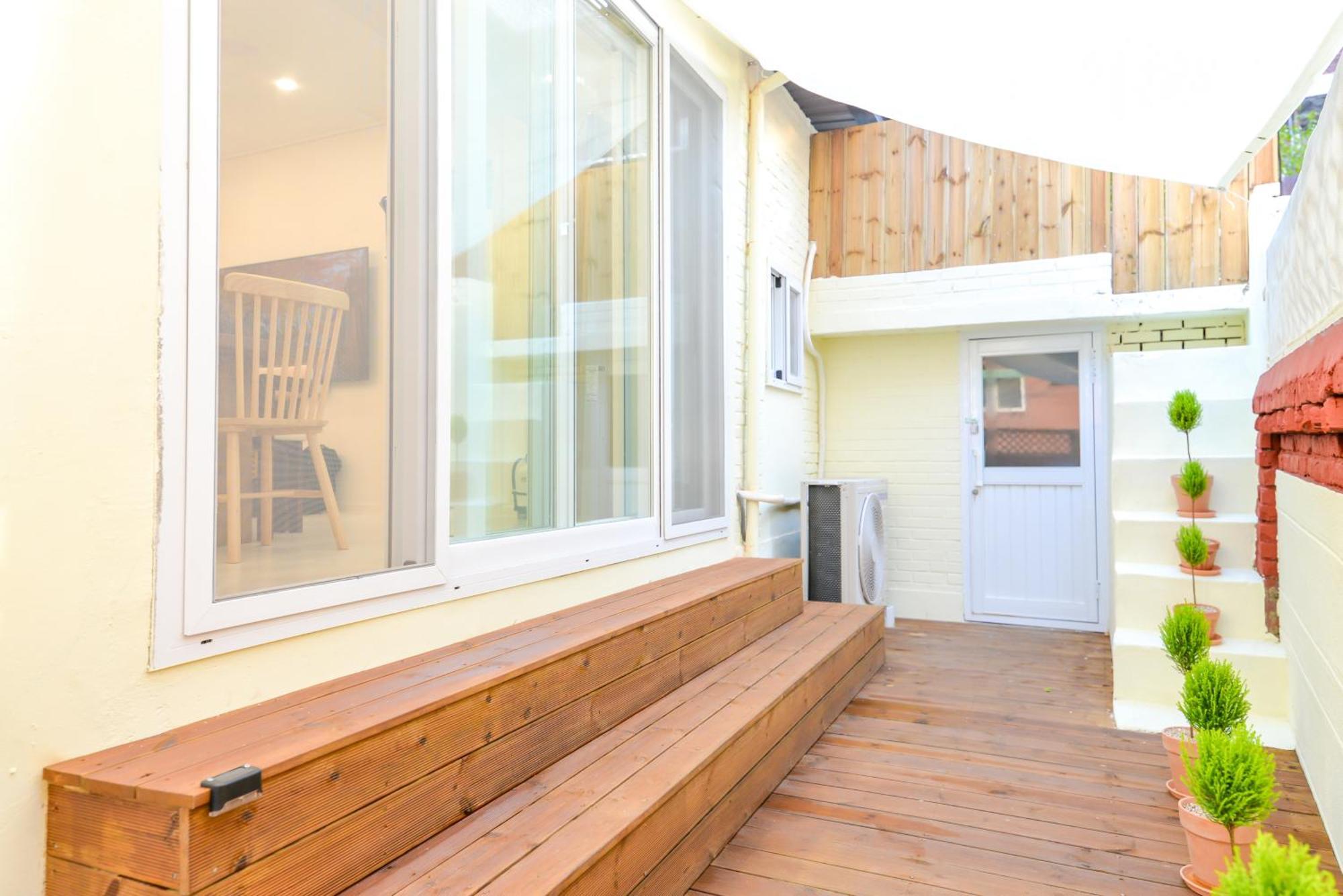 Mineheal Stay- Private Entire House In - Near Ehwa, Sinchon, Hongdae Station With Pick Up Service * Seoul