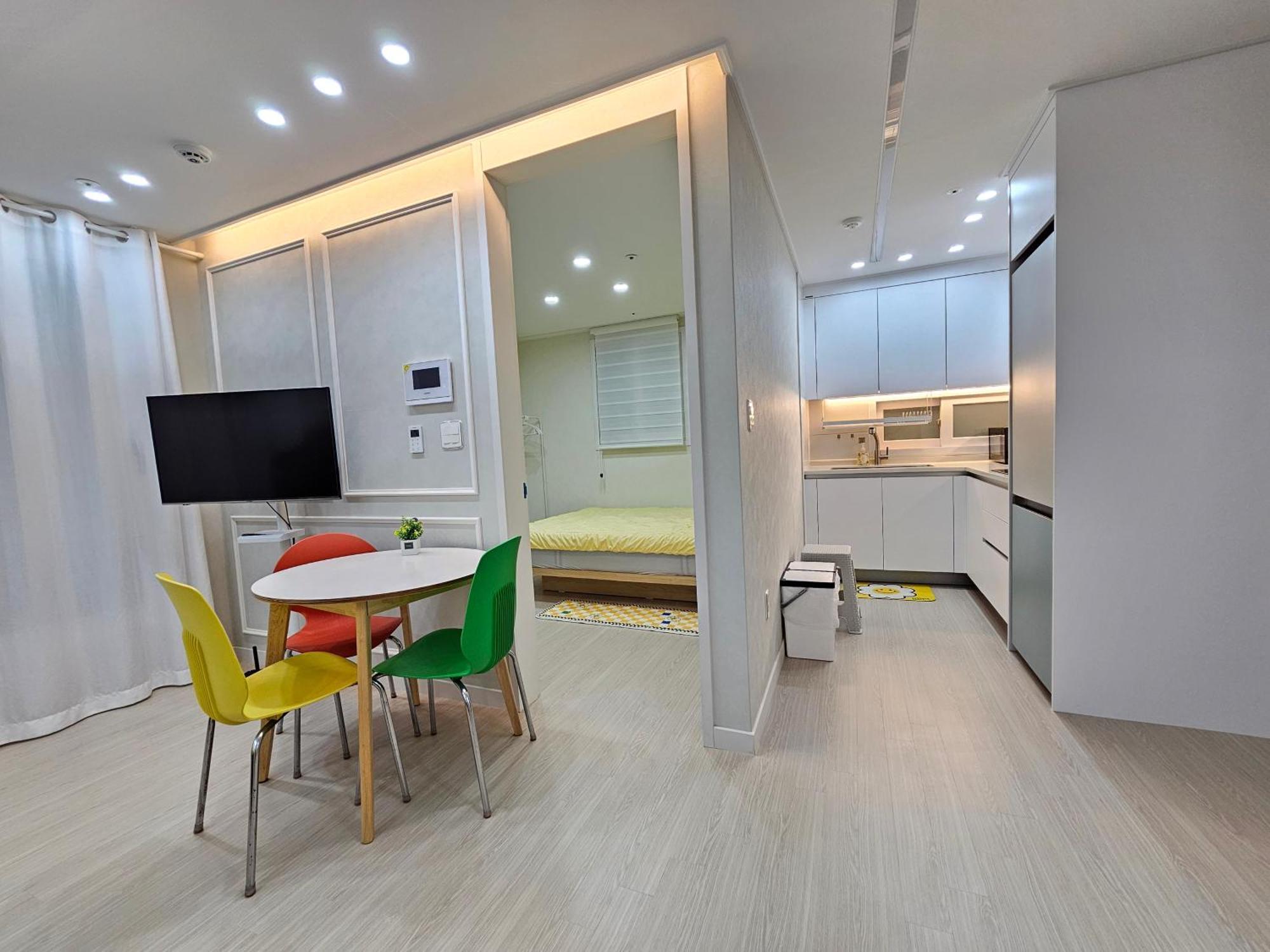 #open Special Price #double-station Area Comfortable 2-room Apartment Seoul