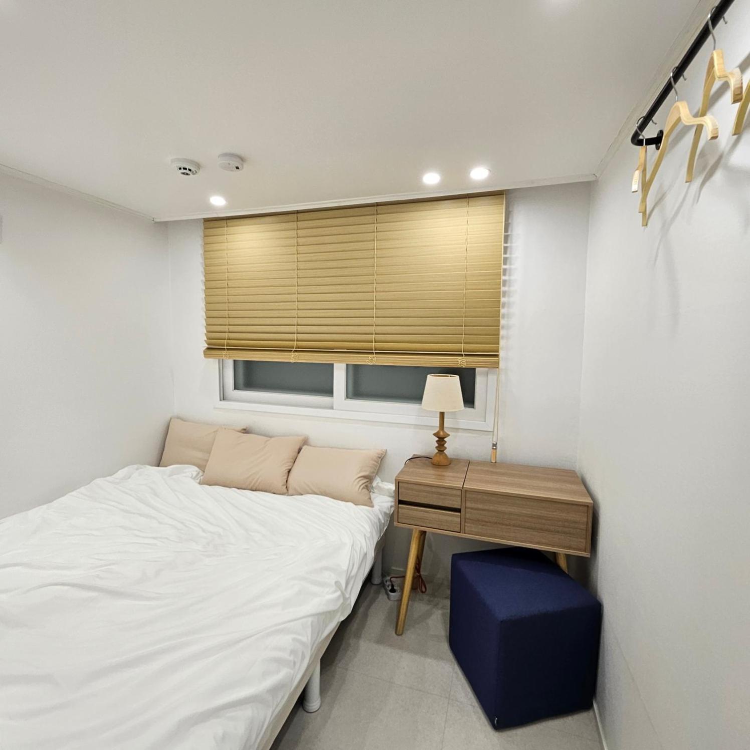 Apartment Ari House *