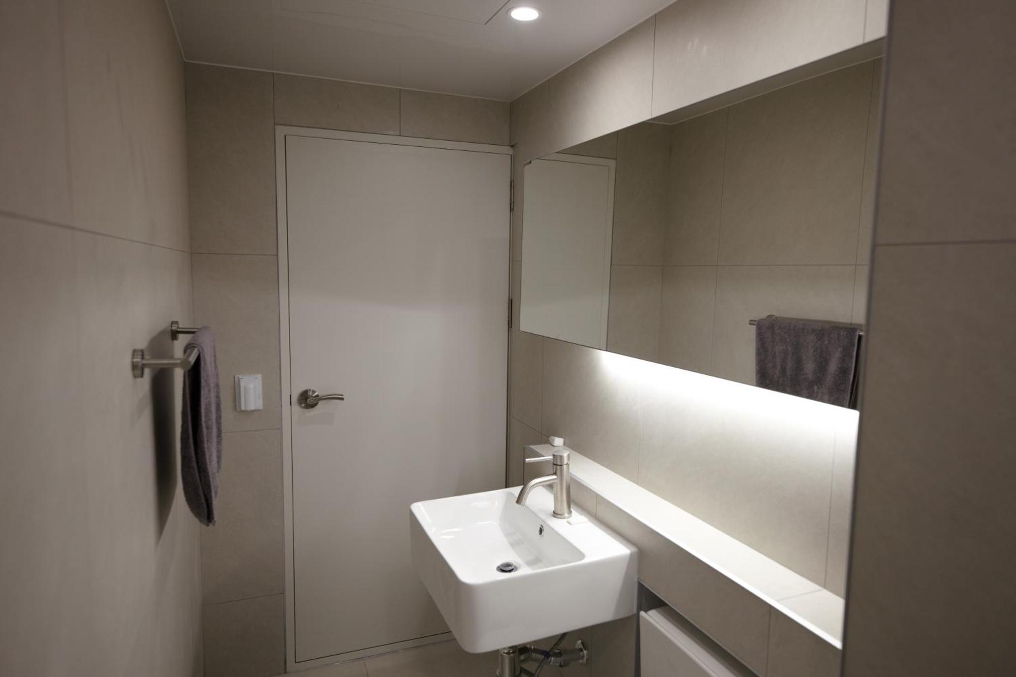 Apartment Ari House *