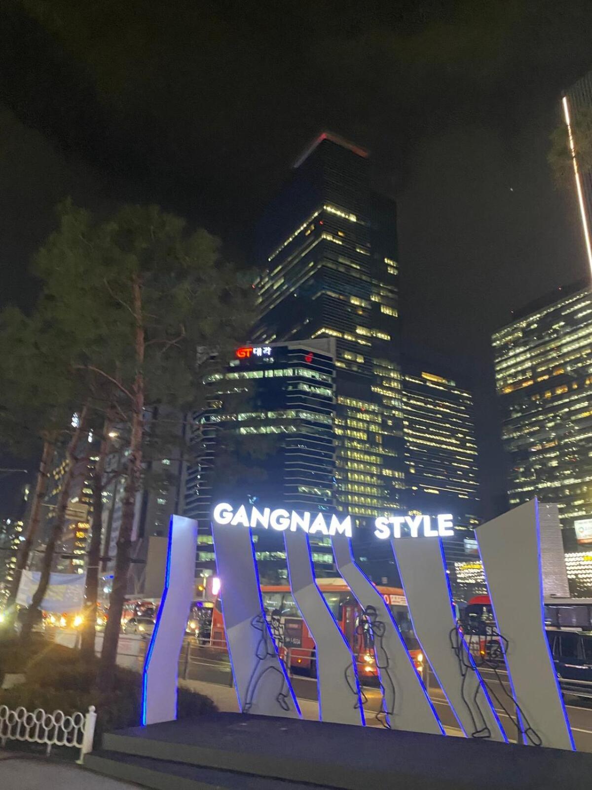 Gangnam Stn 1min #clean Cozy #business Trip #plastic Surgery #easy Access To Transportation Apartment Seoul