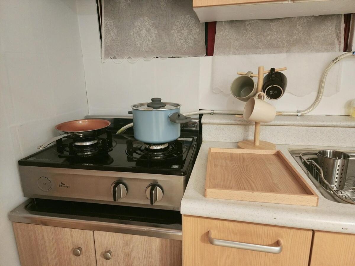 Comfort House 2 Bed Hwagok Station 4minutes Gimpo Airport 10 Minutes *