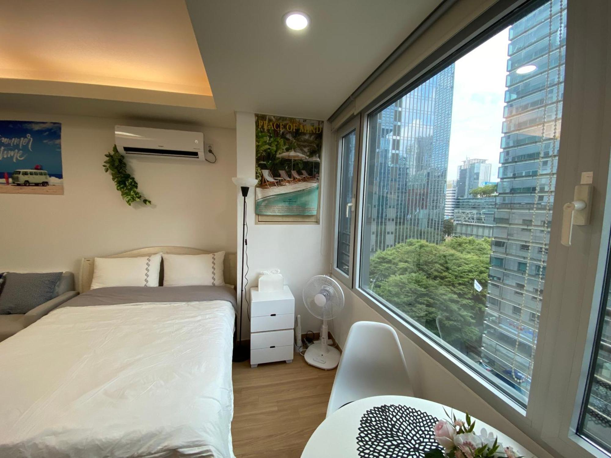Apartment Gangnam Stn 1min #clean Cozy #business Trip #plastic Surgery #easy Access To Transportation *