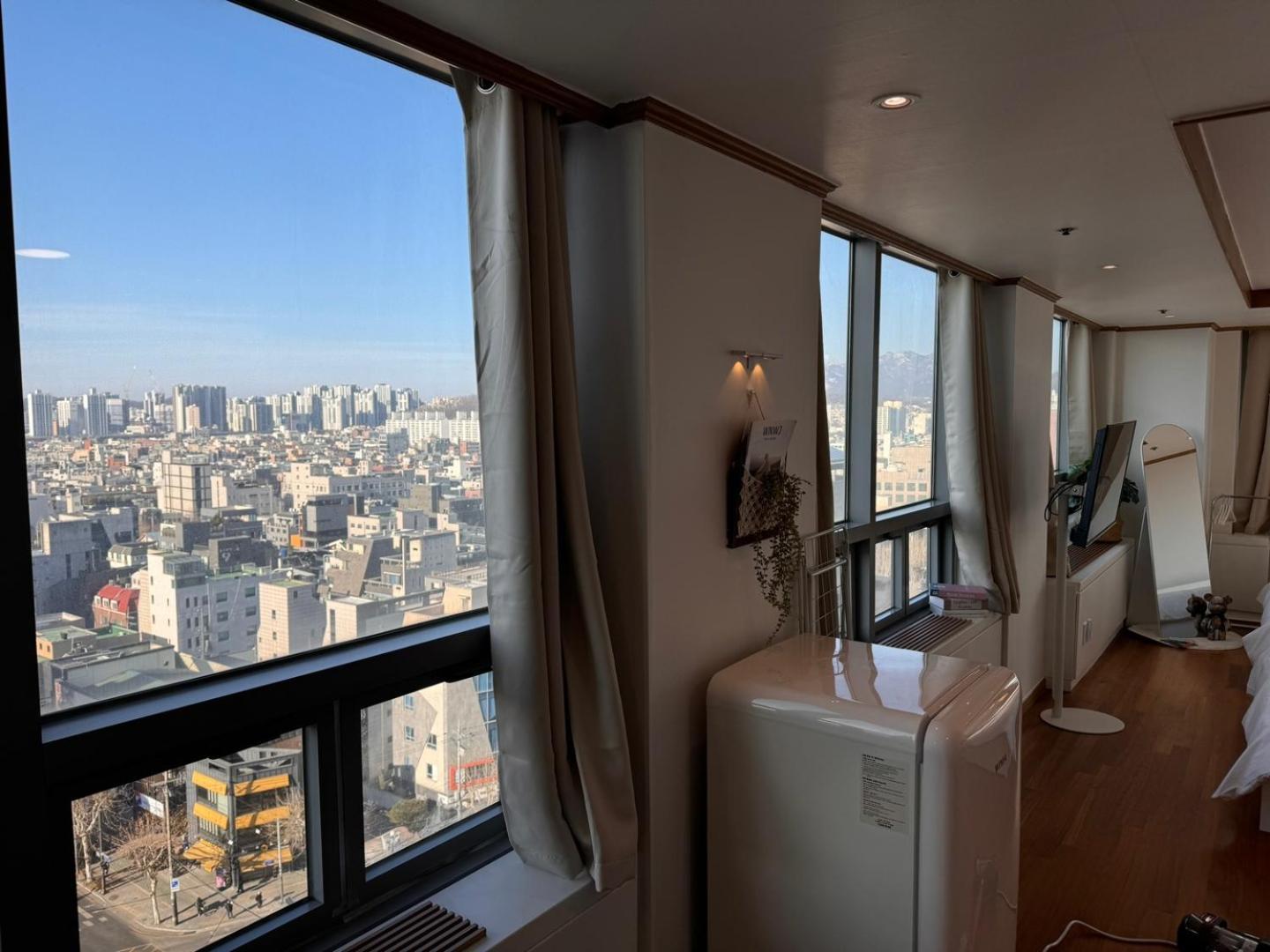View-hongdae Apartment *
