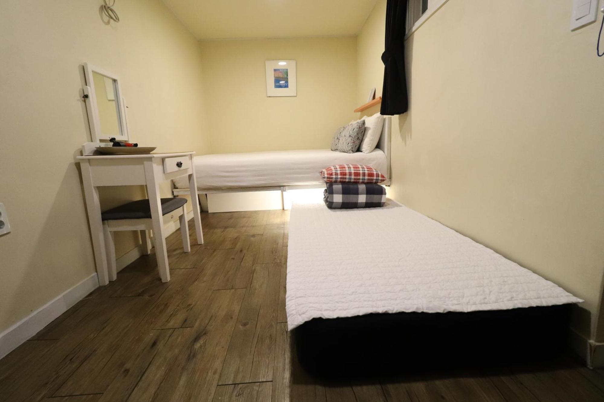 Hostel Just4u Seoul