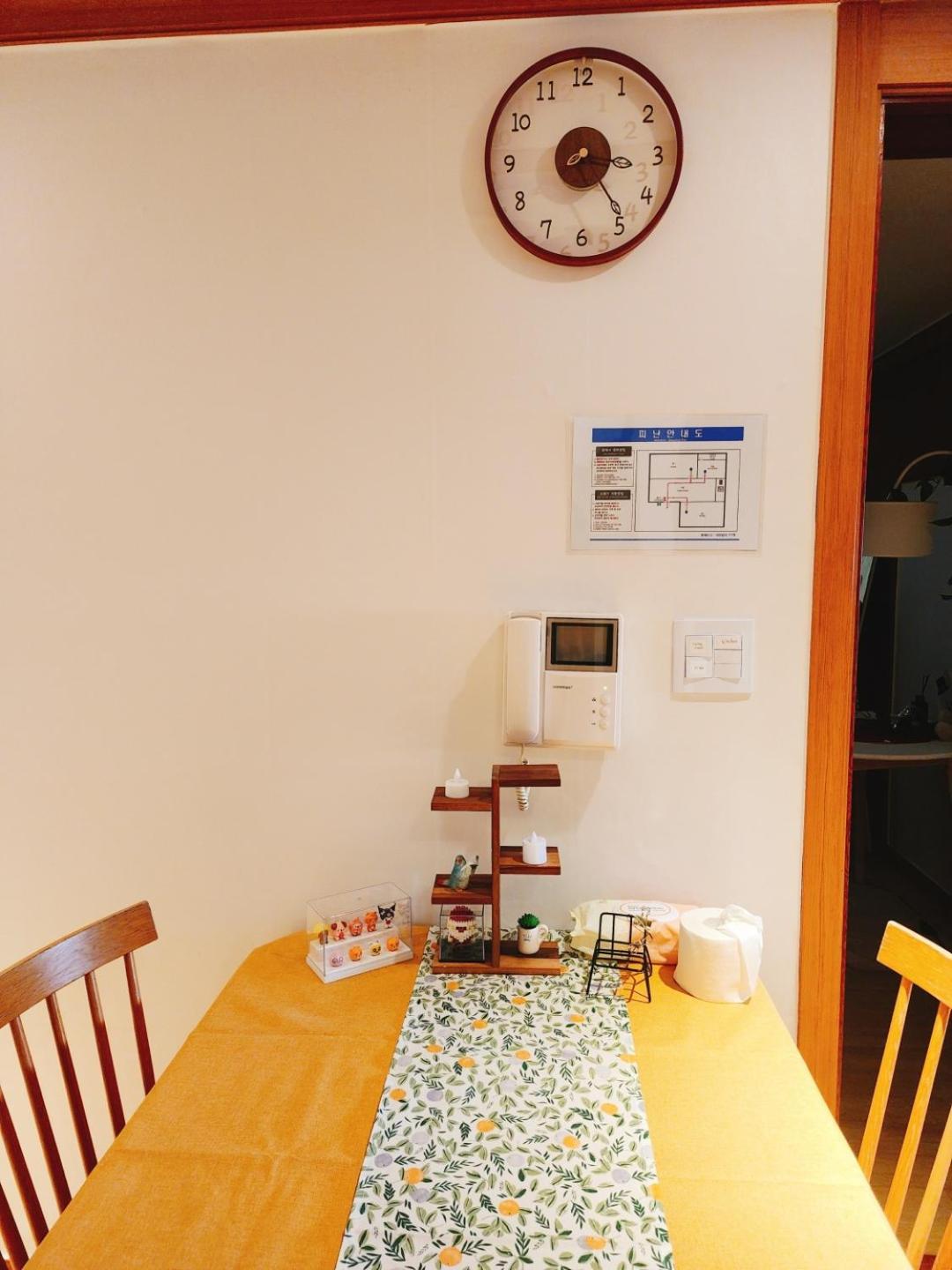 Comfort House 2 Bed Hwagok Station 4minutes Gimpo Airport 10 Minutes Seoul