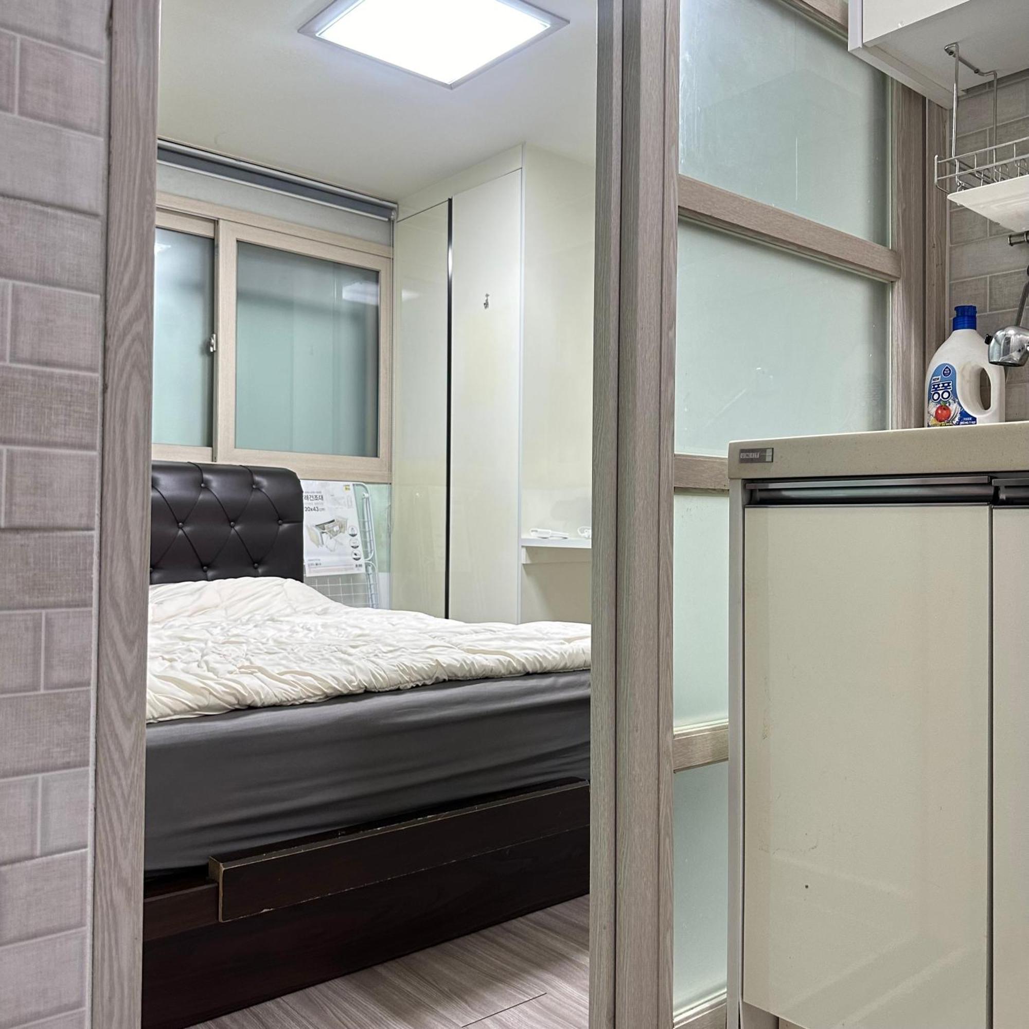 Near Nakseongdae Station Apartment *