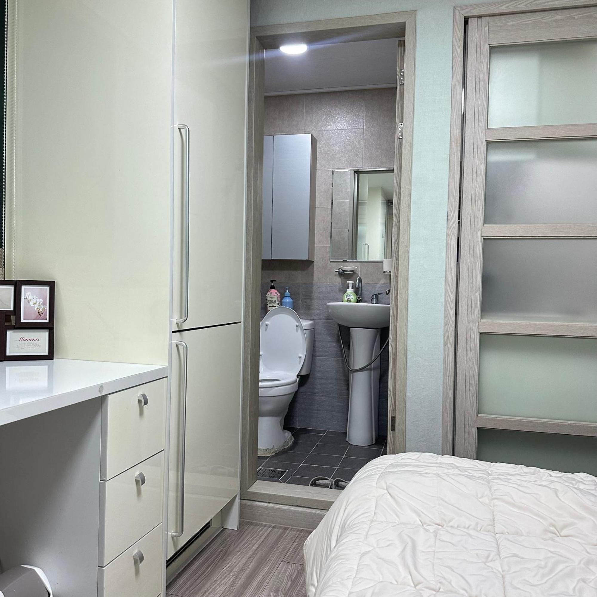 Near Nakseongdae Station Apartment