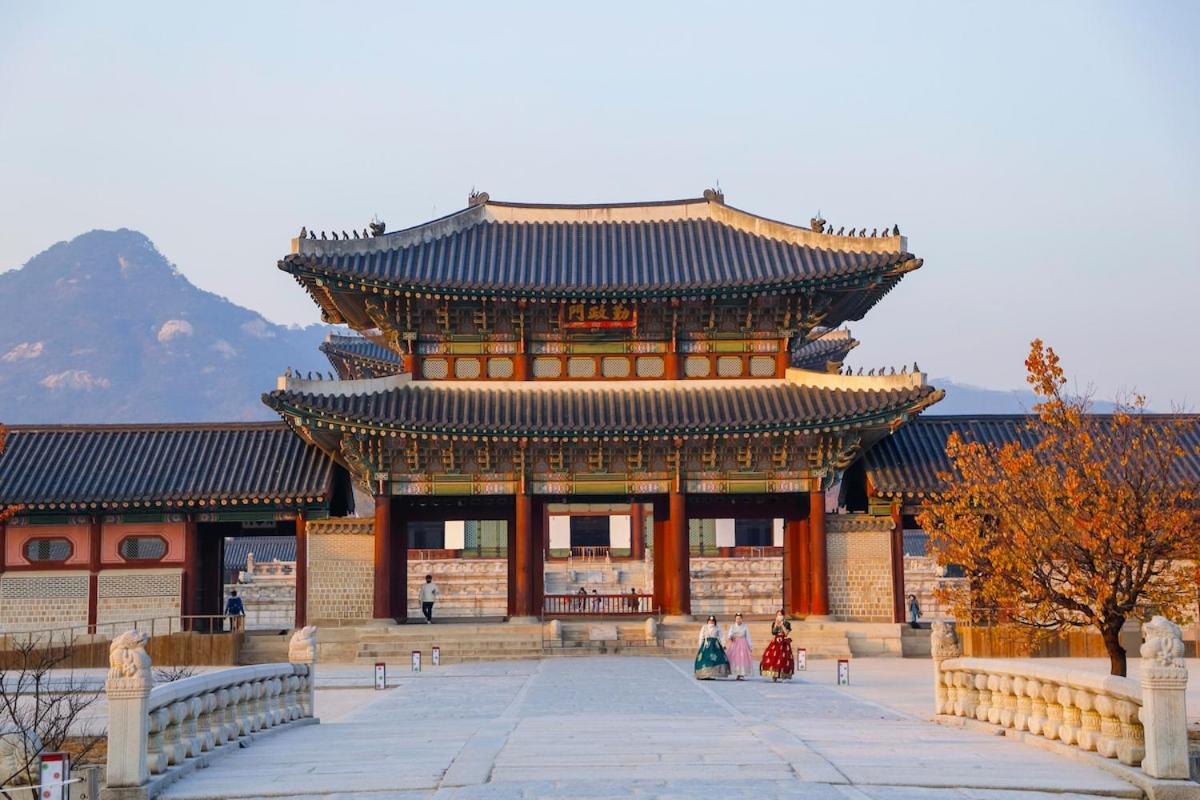 Villa Seoyuni 6 People 7 Minutes From Hyehwa Station Gwanghwamun Hanok Village 5 Minutes By Airport Bus