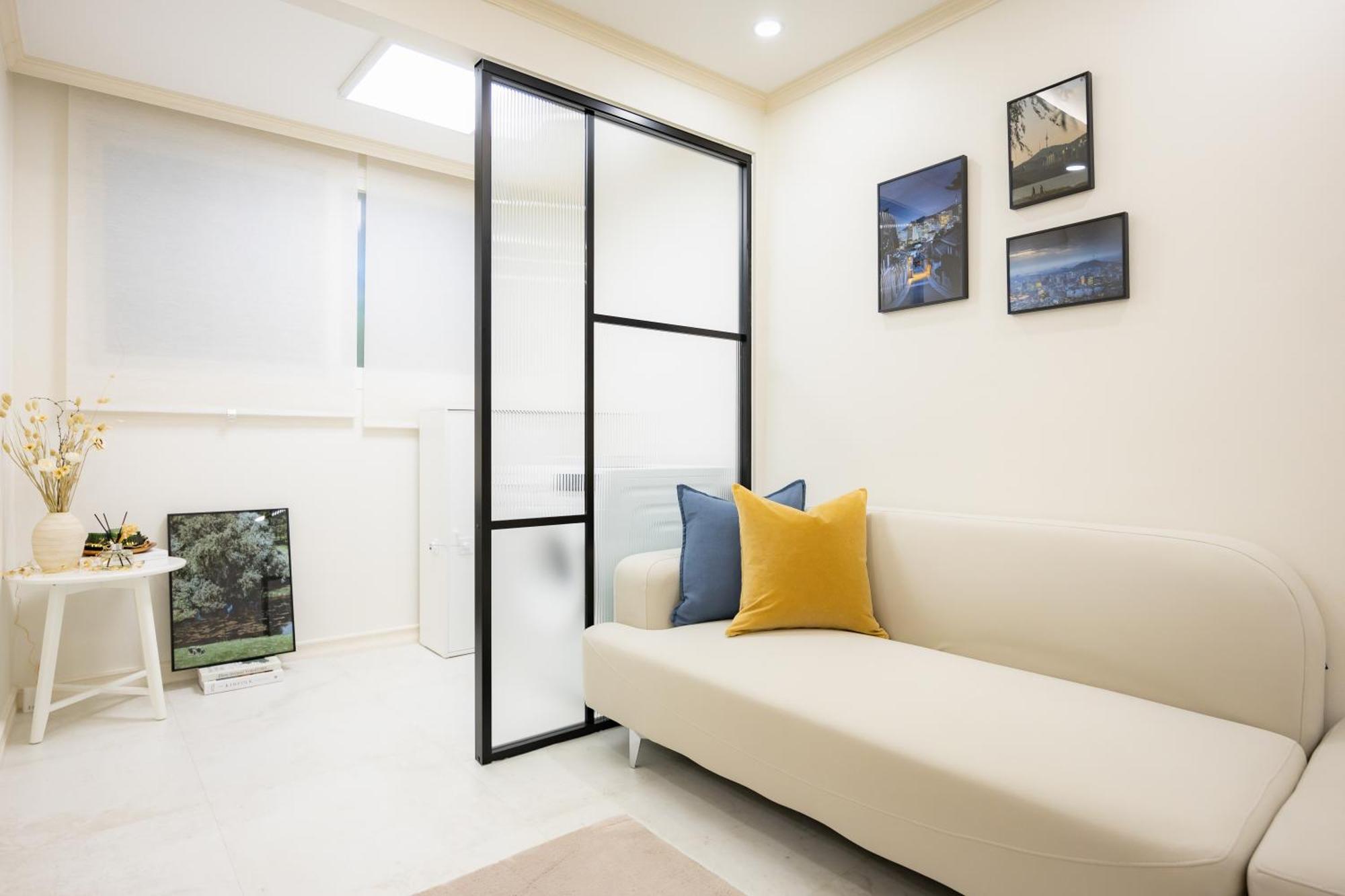 Blue Bird Nest Seul