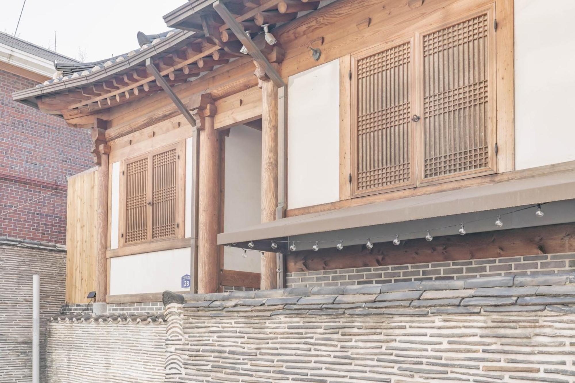 Traditional Family Hanok, Moonlight Fragrance Villa