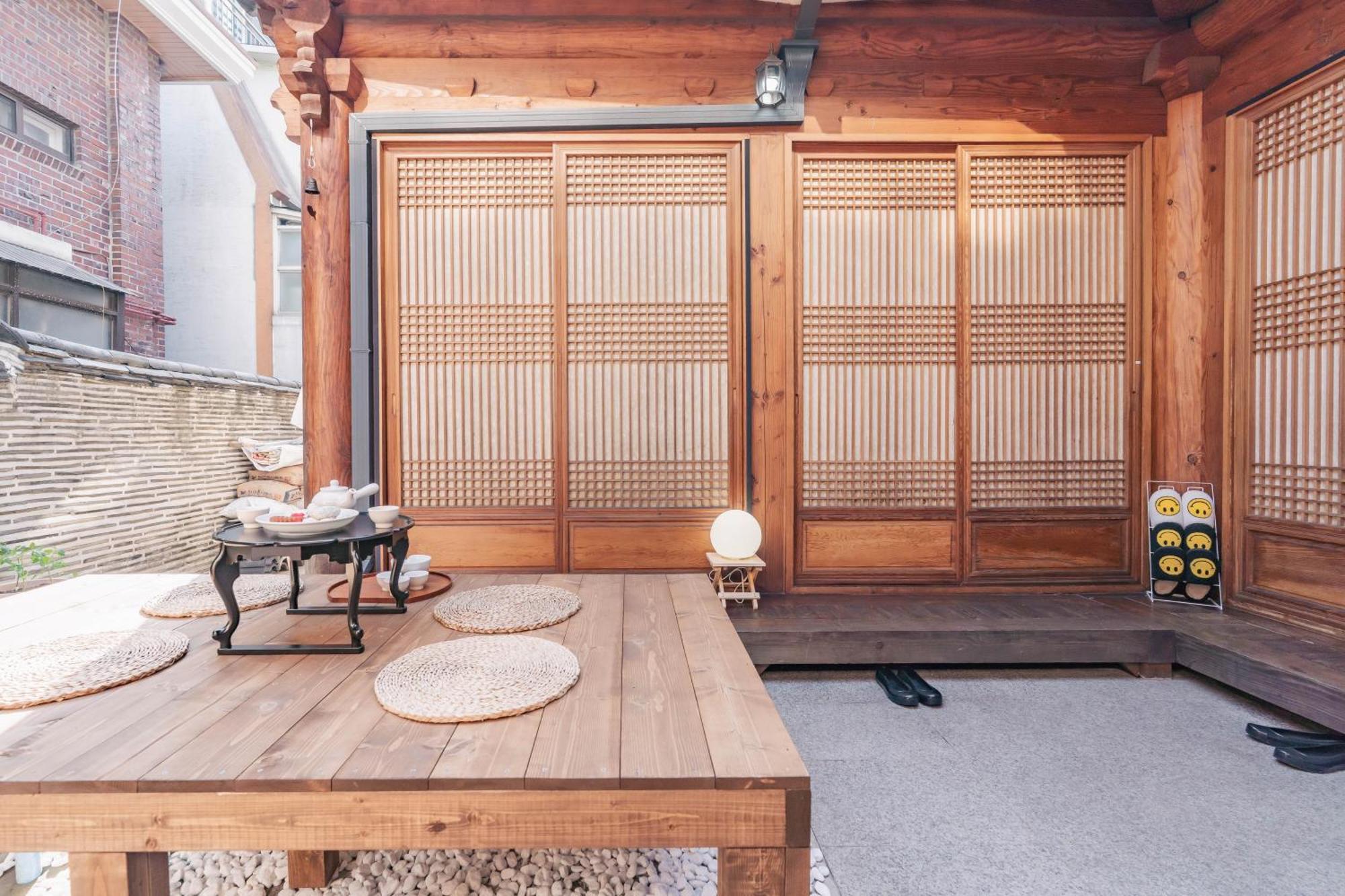 Traditional Family Hanok, Moonlight Fragrance * Seoul