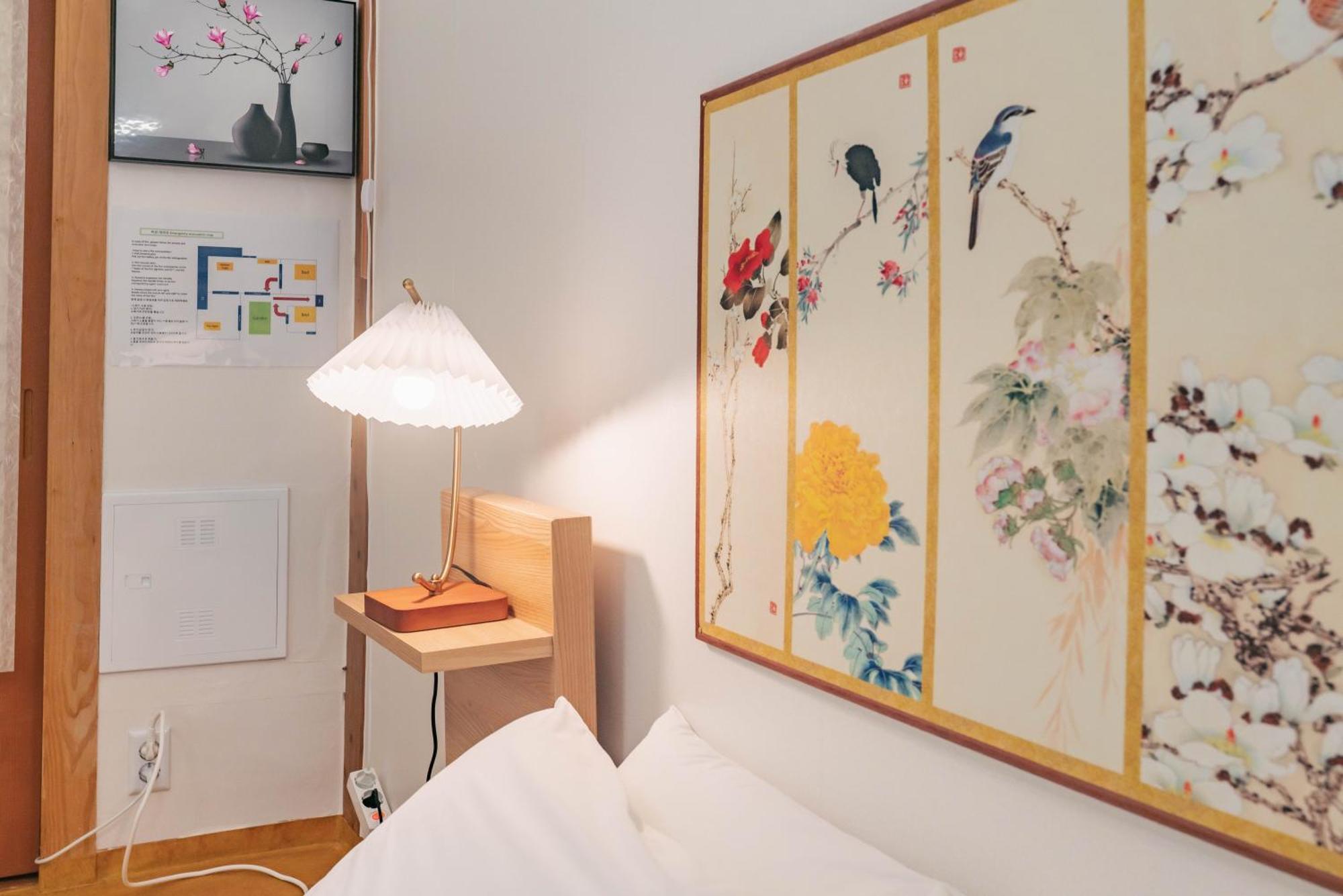 Traditional Family Hanok, Moonlight Fragrance Villa *