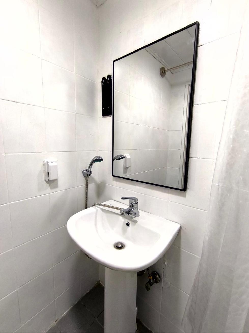 Willow Apartment *