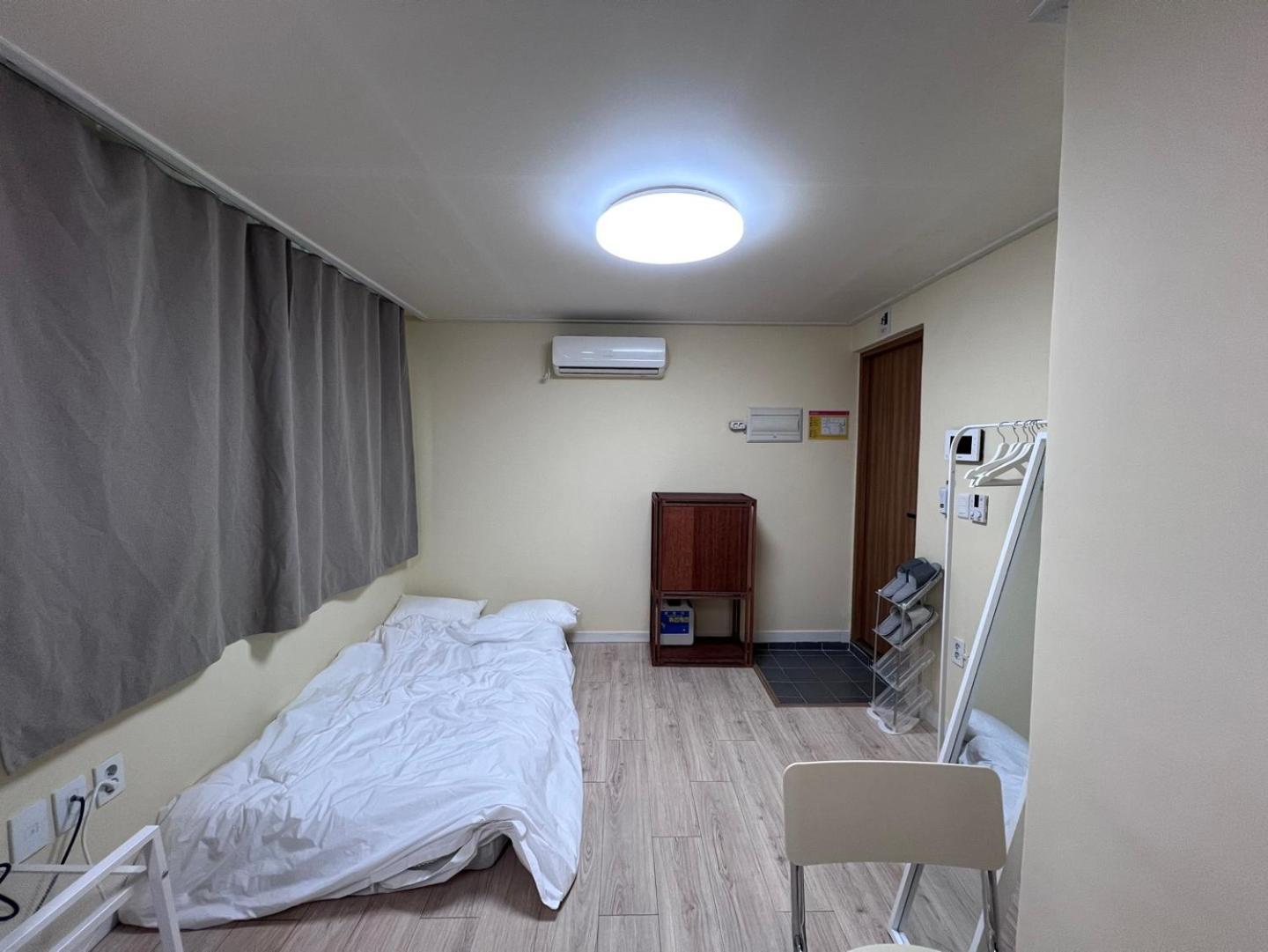 Craftsman's House 302 Located In Yeonnam-dong Seoul
