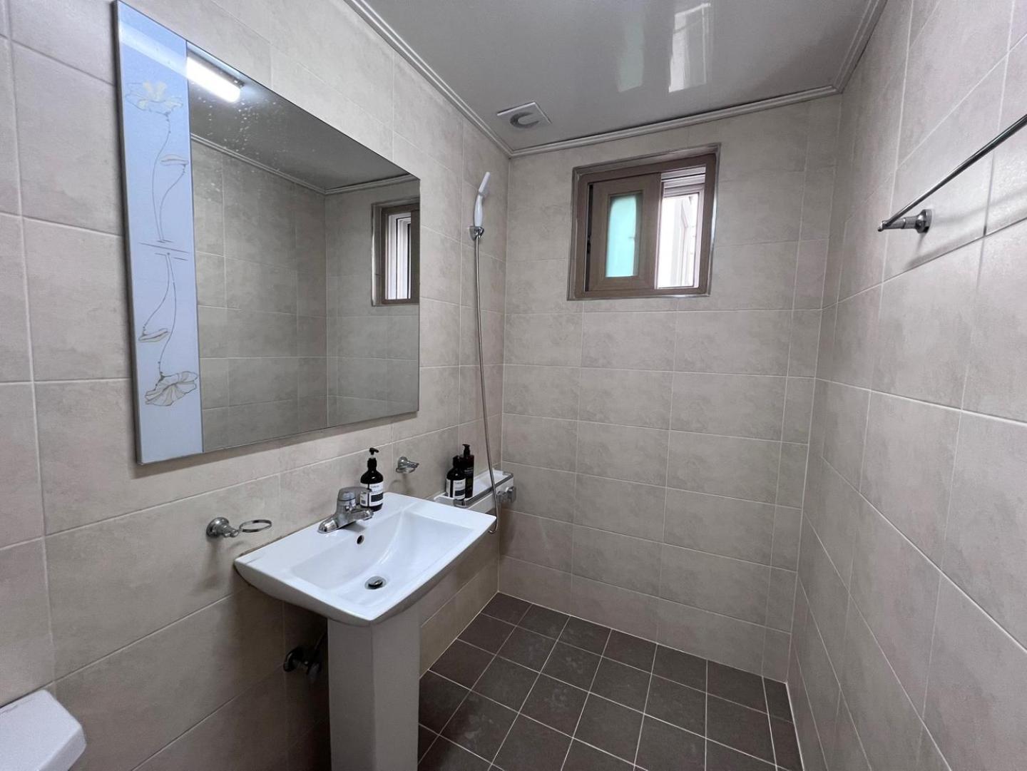 Craftsman's House 302 Located In Yeonnam-dong Guest house Seoul