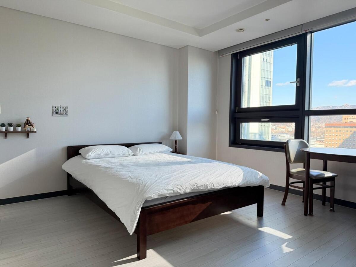 The Royal Apartment