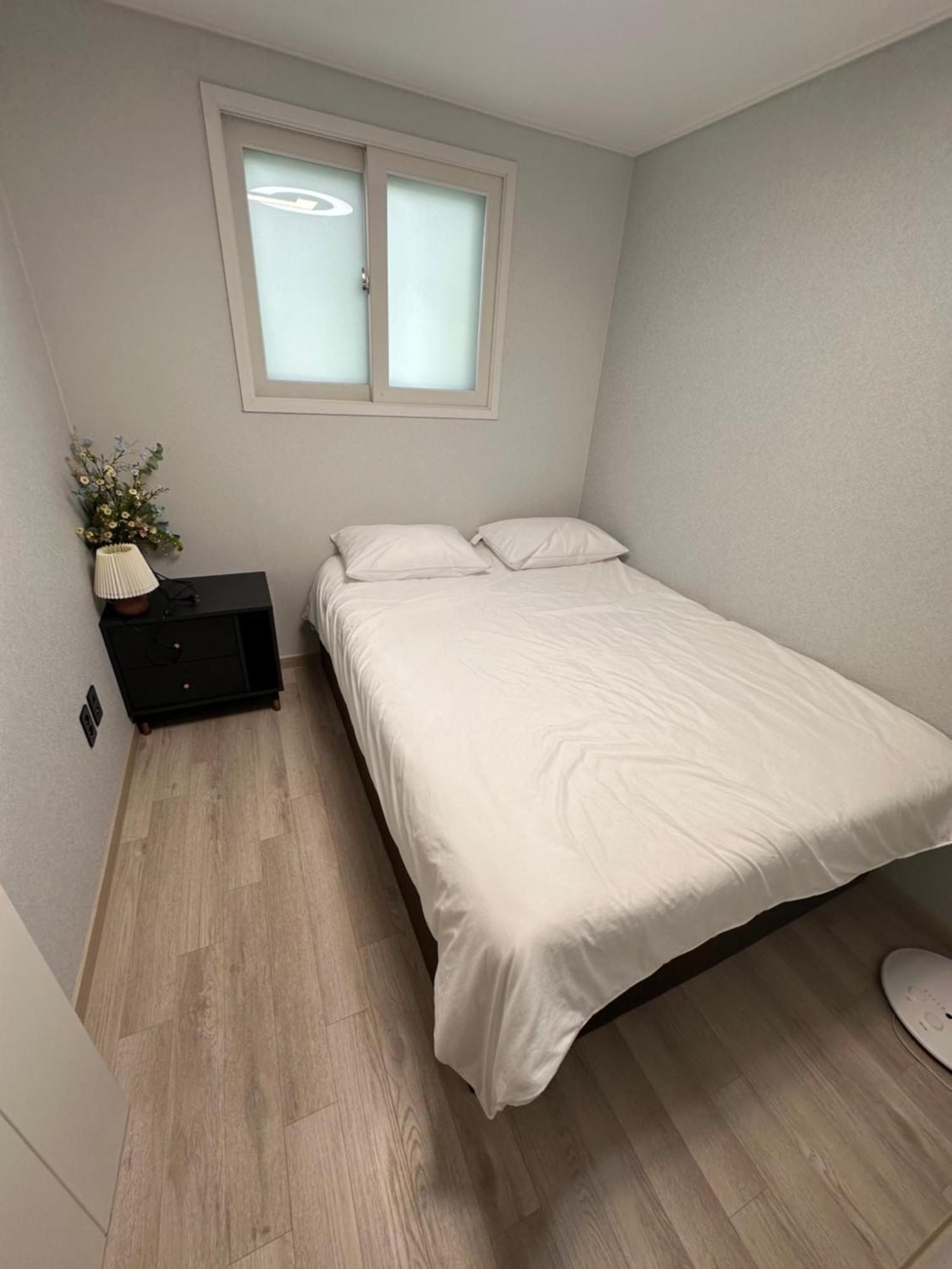 Nokbeon St 3min, 3room, 2bath Villa Seoul
