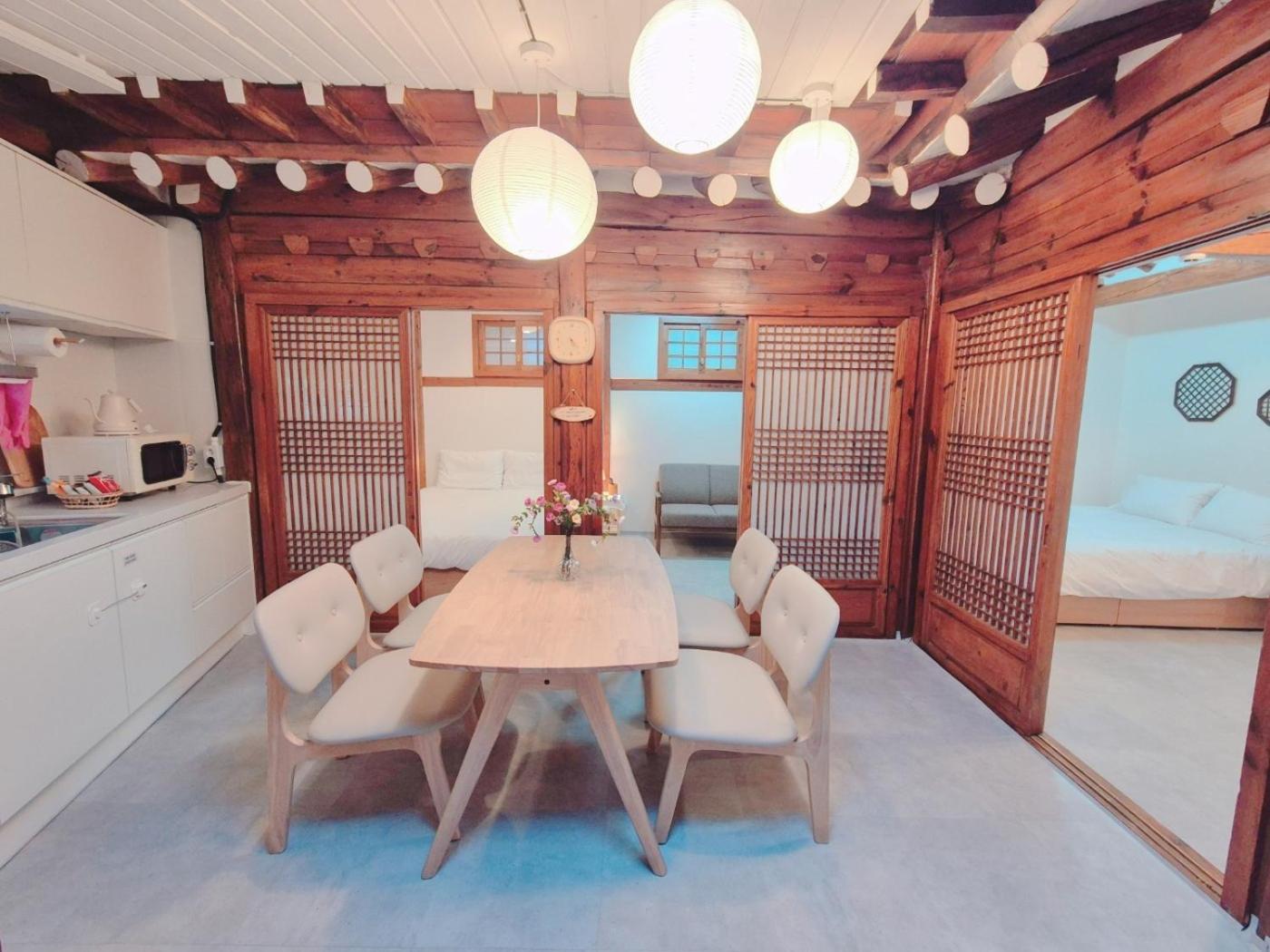 Hanok Entire House, Bukchon Hanok Village * Seoul