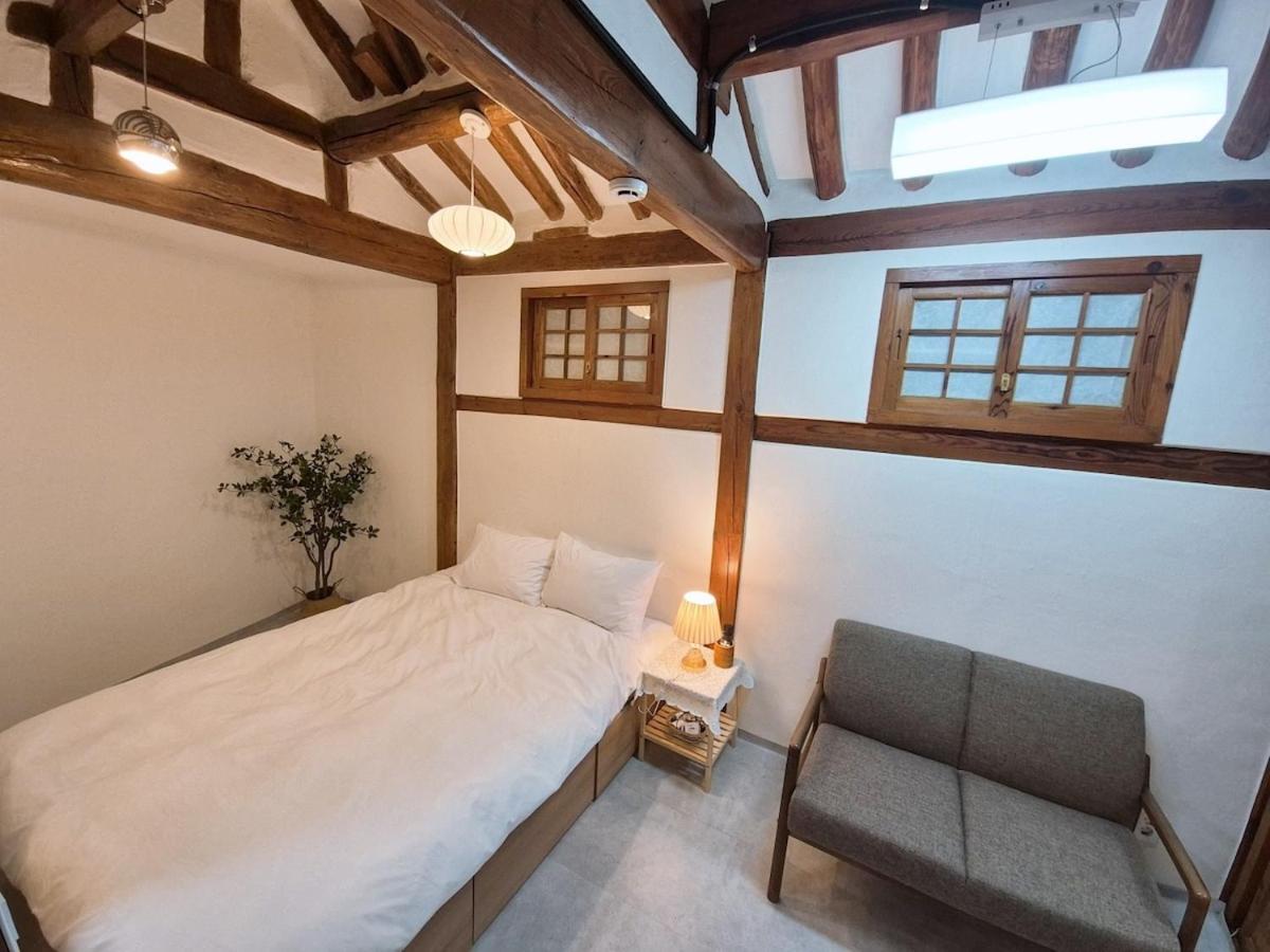 Hanok Entire House, Bukchon Hanok Village * Seoul