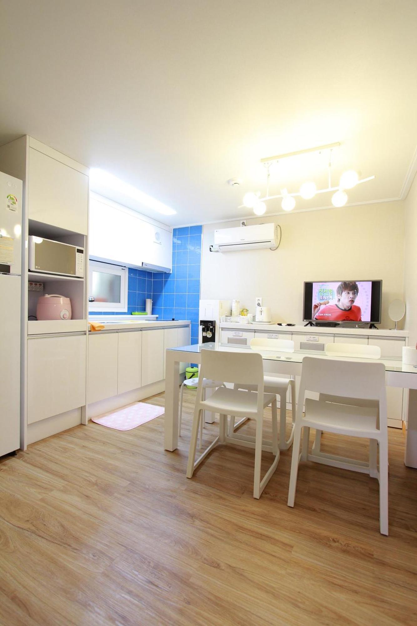 Homestay Hongdae Cocon - Female Only Seoul