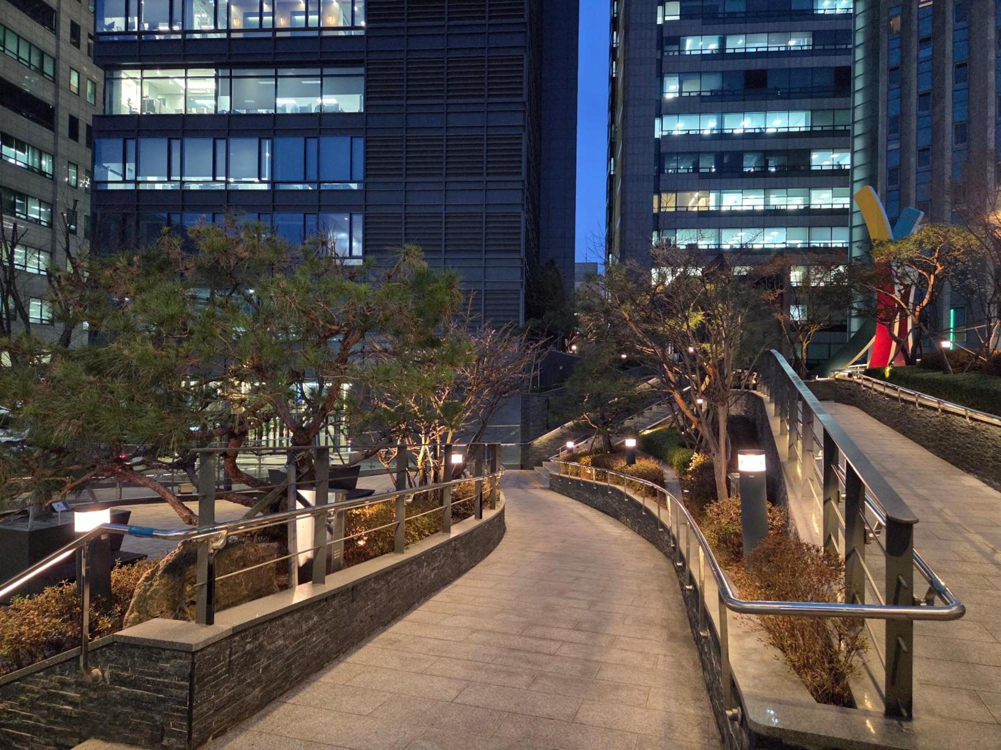 Gangnam Station, Yeoksam Station, 5-minute Walk, Luggage Storage, Business Trip, 6 People Villa