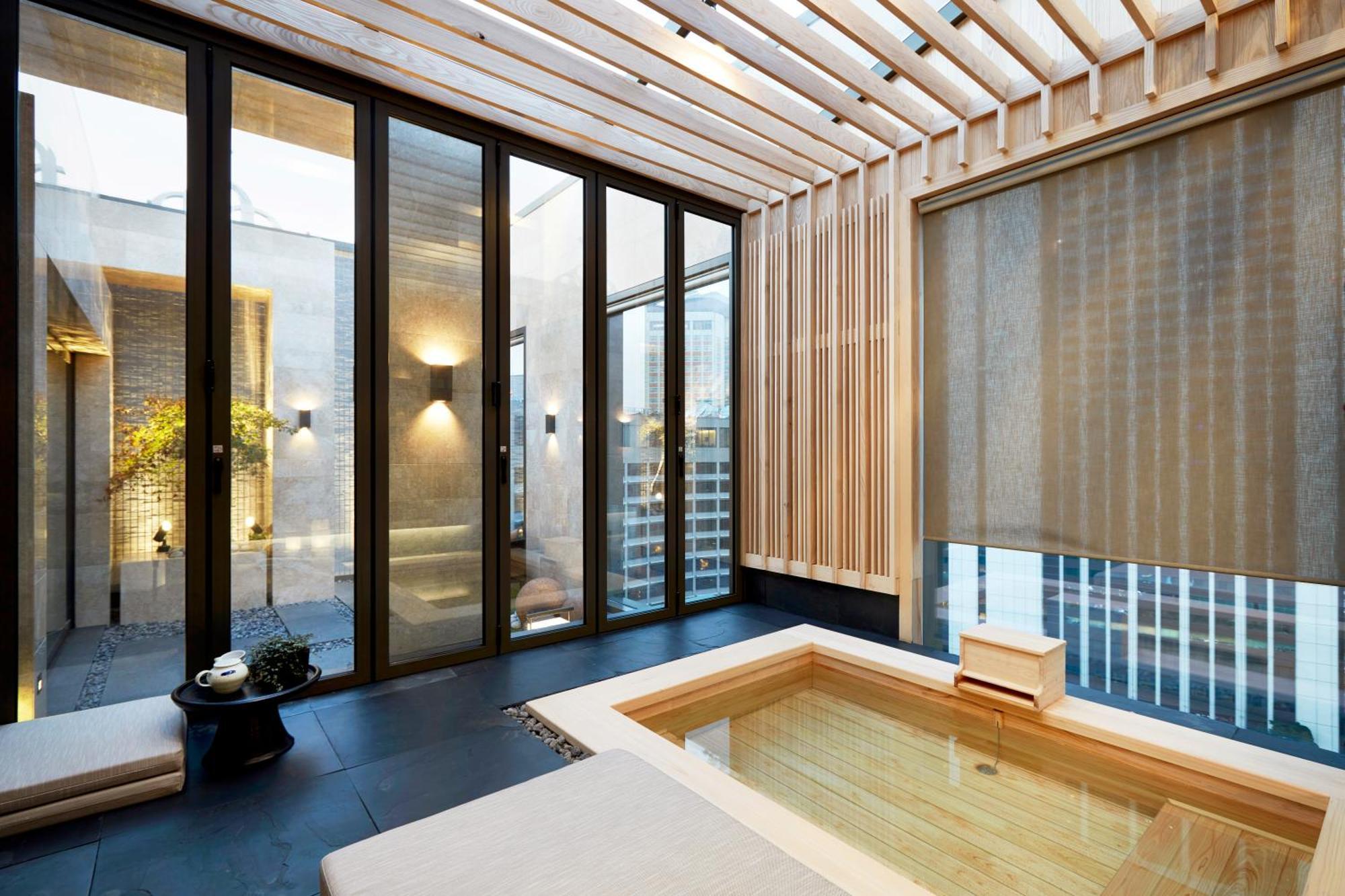 Hotel Crown Park Myeongdong