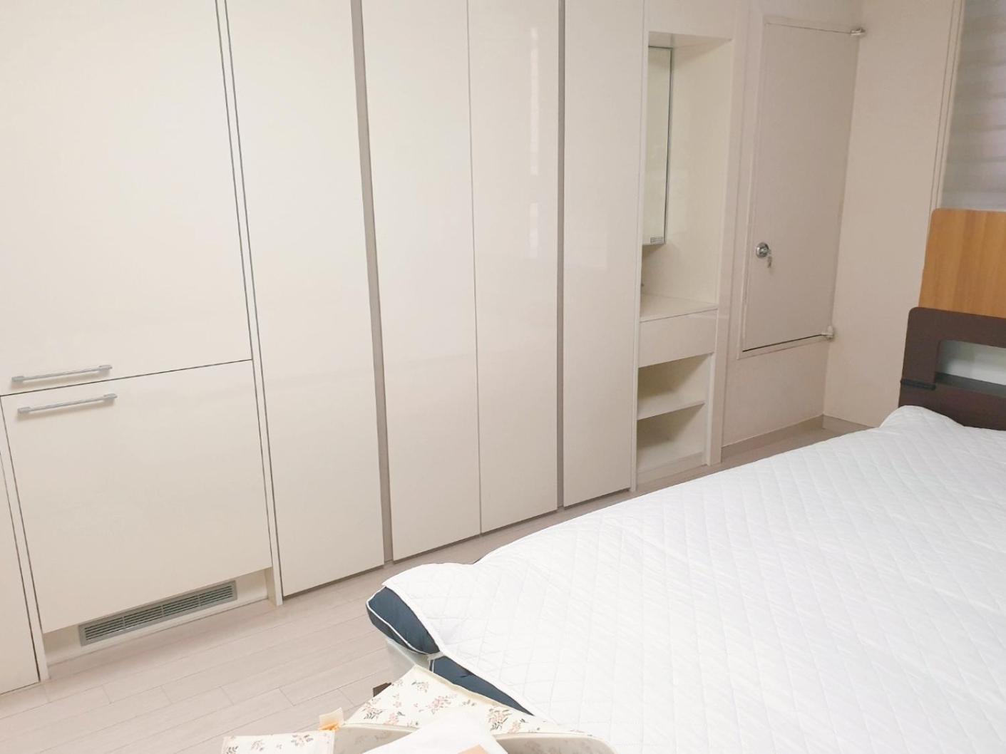 Apartment 2519#gangnam Urban Vogue #top-rated Unit # All-new Furniture & Peaceful Vibe#sinnonhyeon 1min *