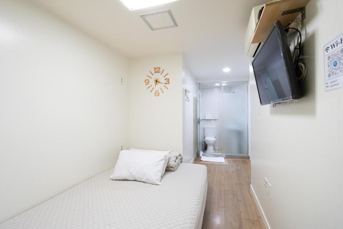 K Myeongdong First Guest house